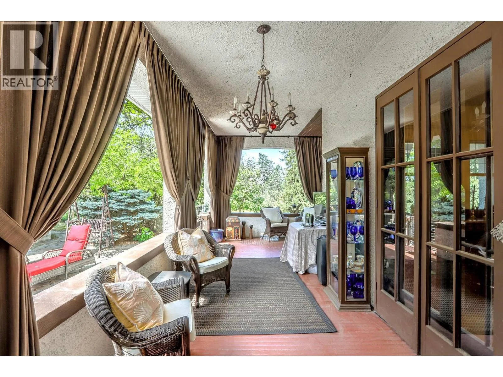 5482 Silver Star Road