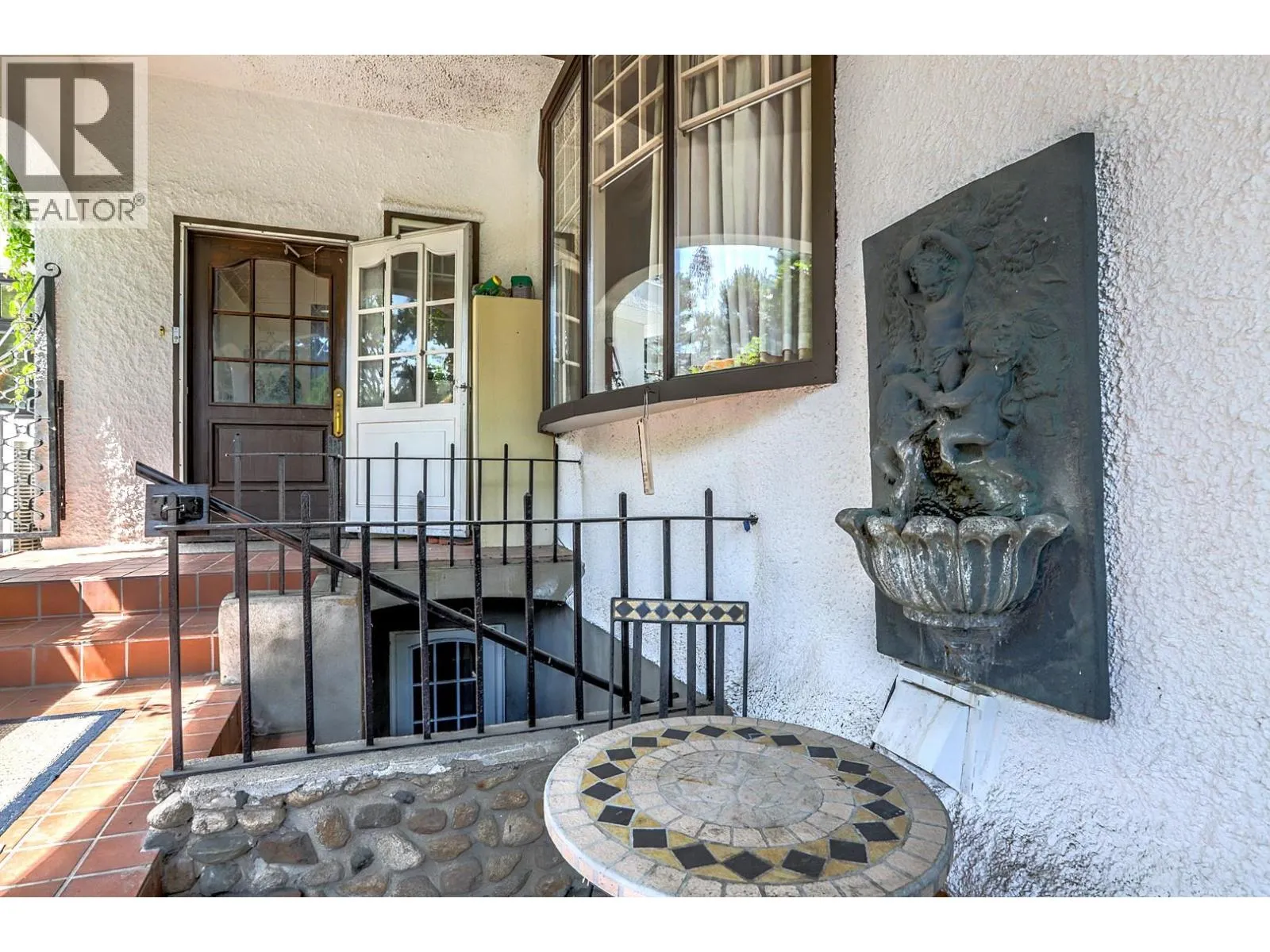 5482 Silver Star Road