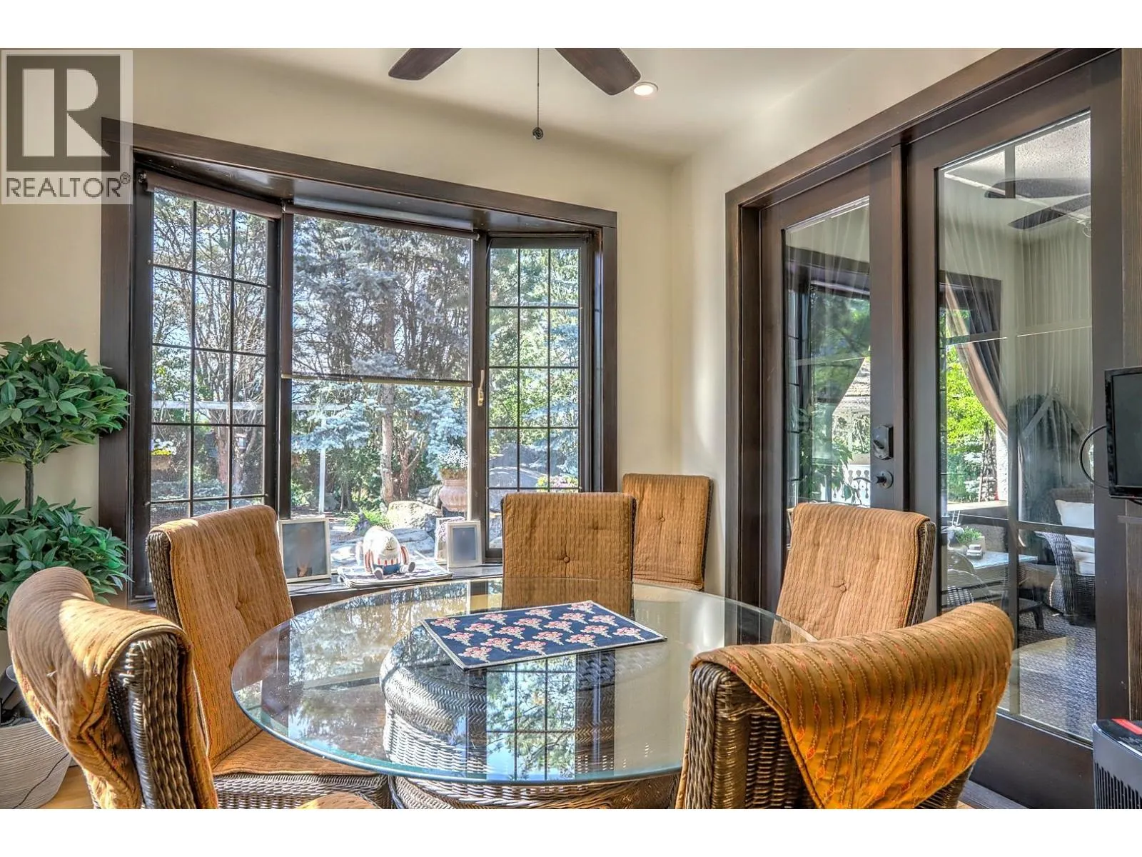 5482 Silver Star Road