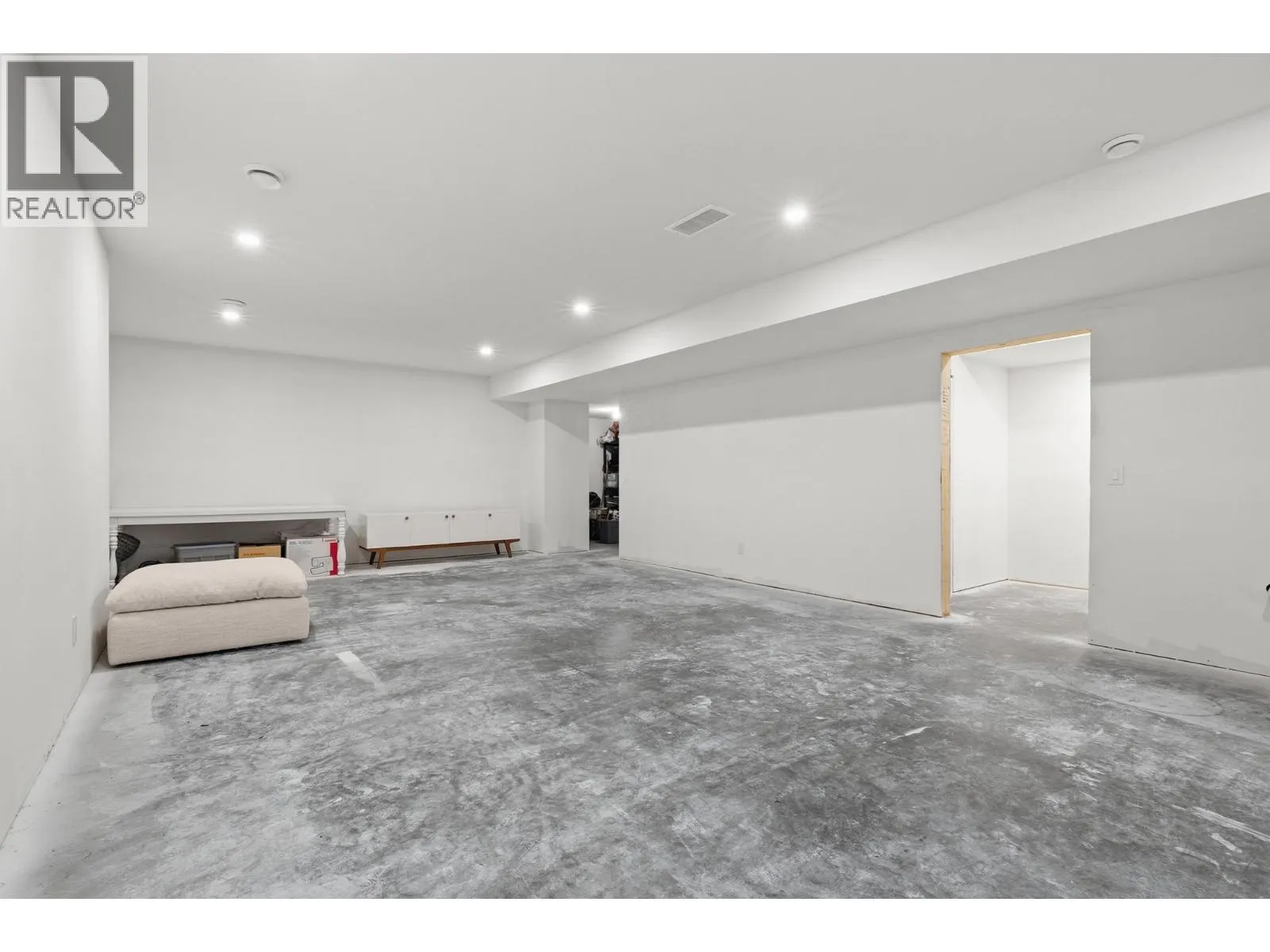 4231 Russo Street