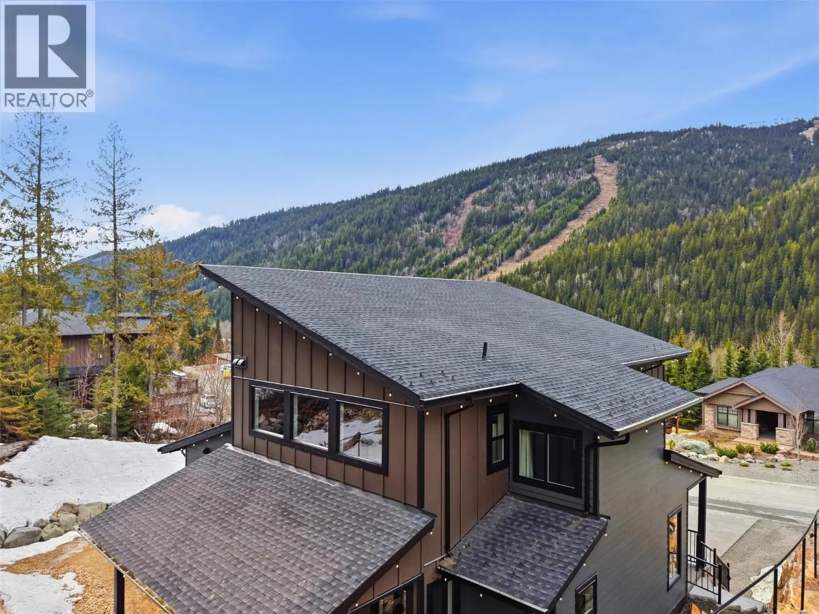 2533 Mountain View Drive