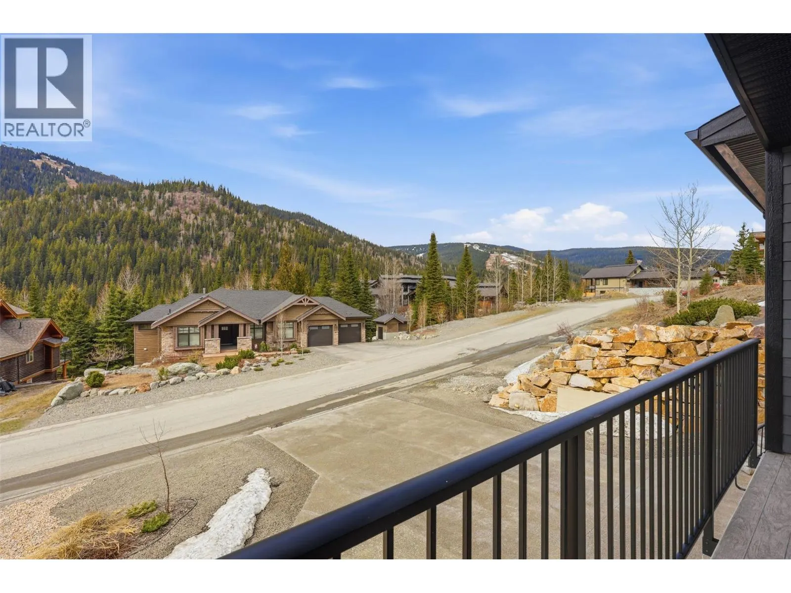 2533 Mountain View Drive