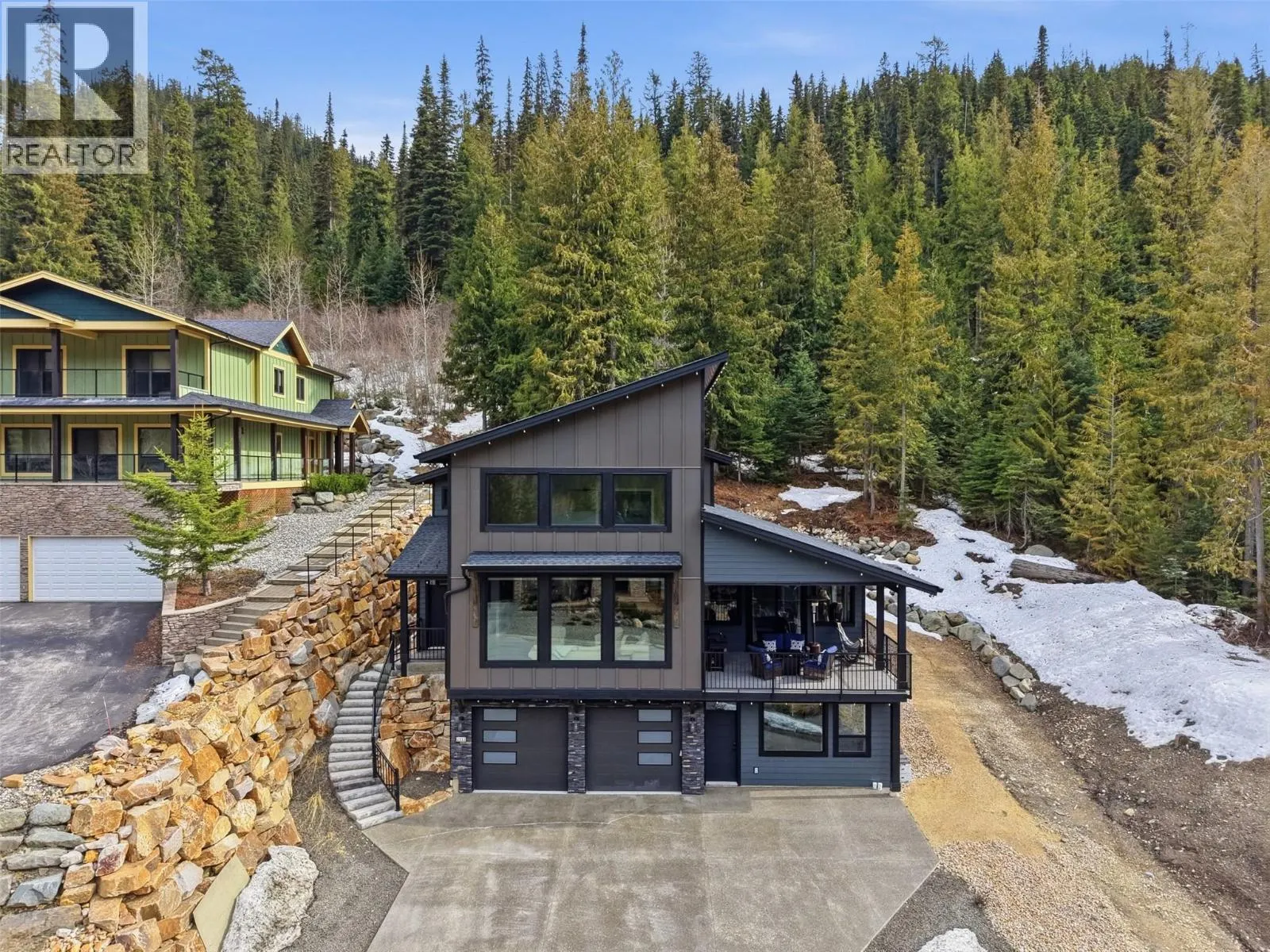 2533 Mountain View Drive
