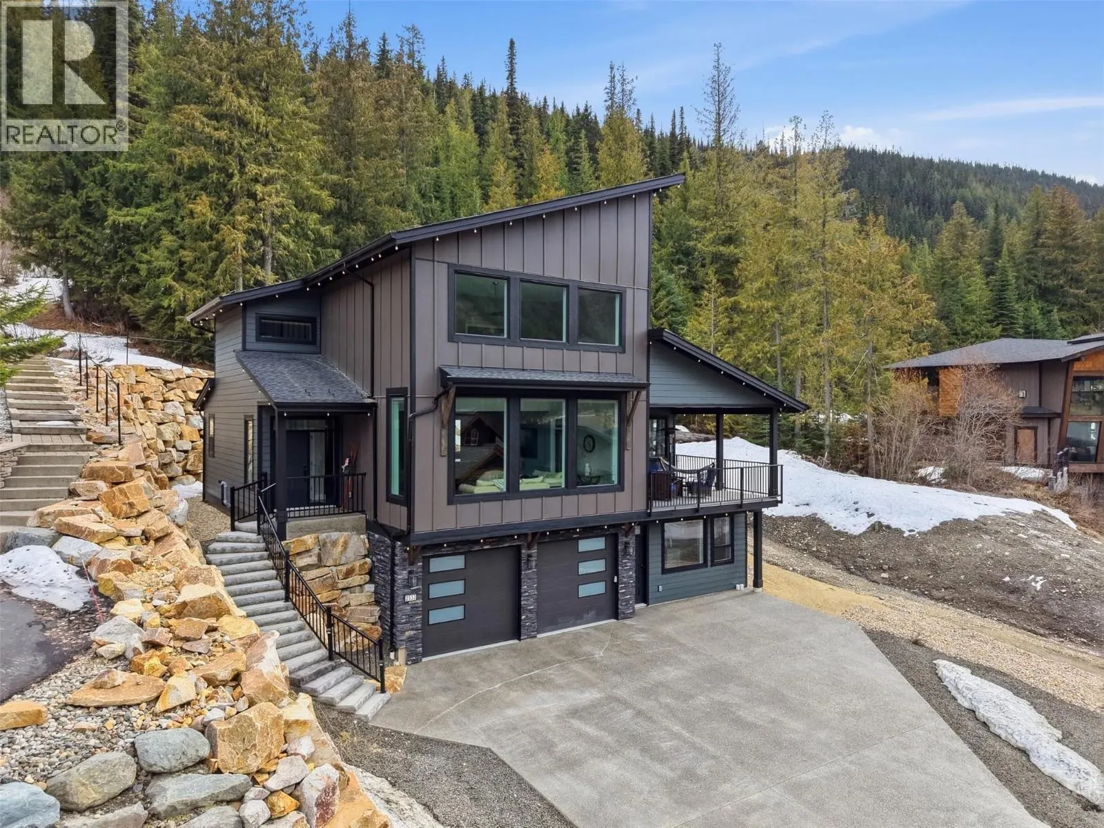2533 Mountain View Drive