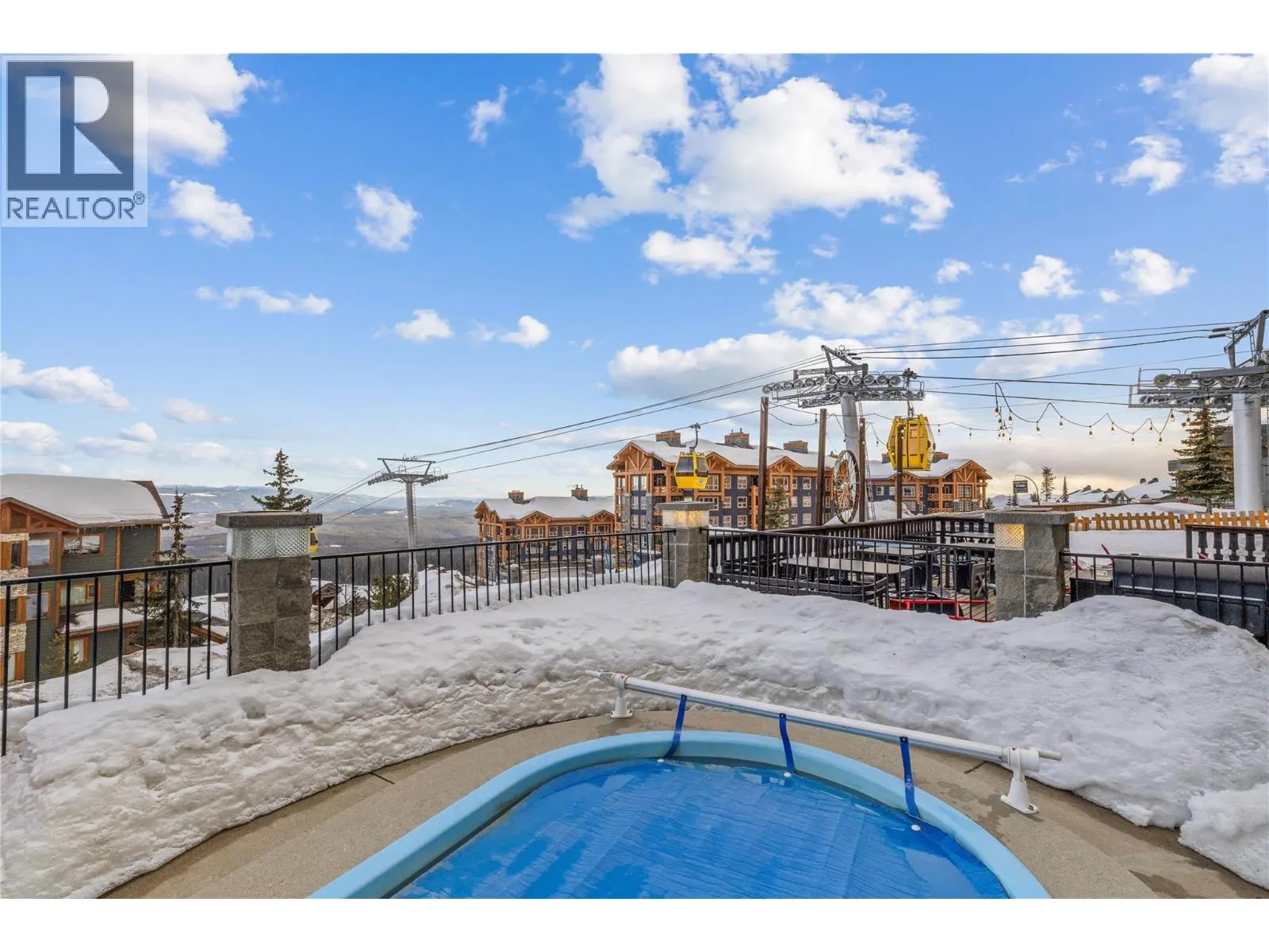 5275 Big White Road Unit# 215