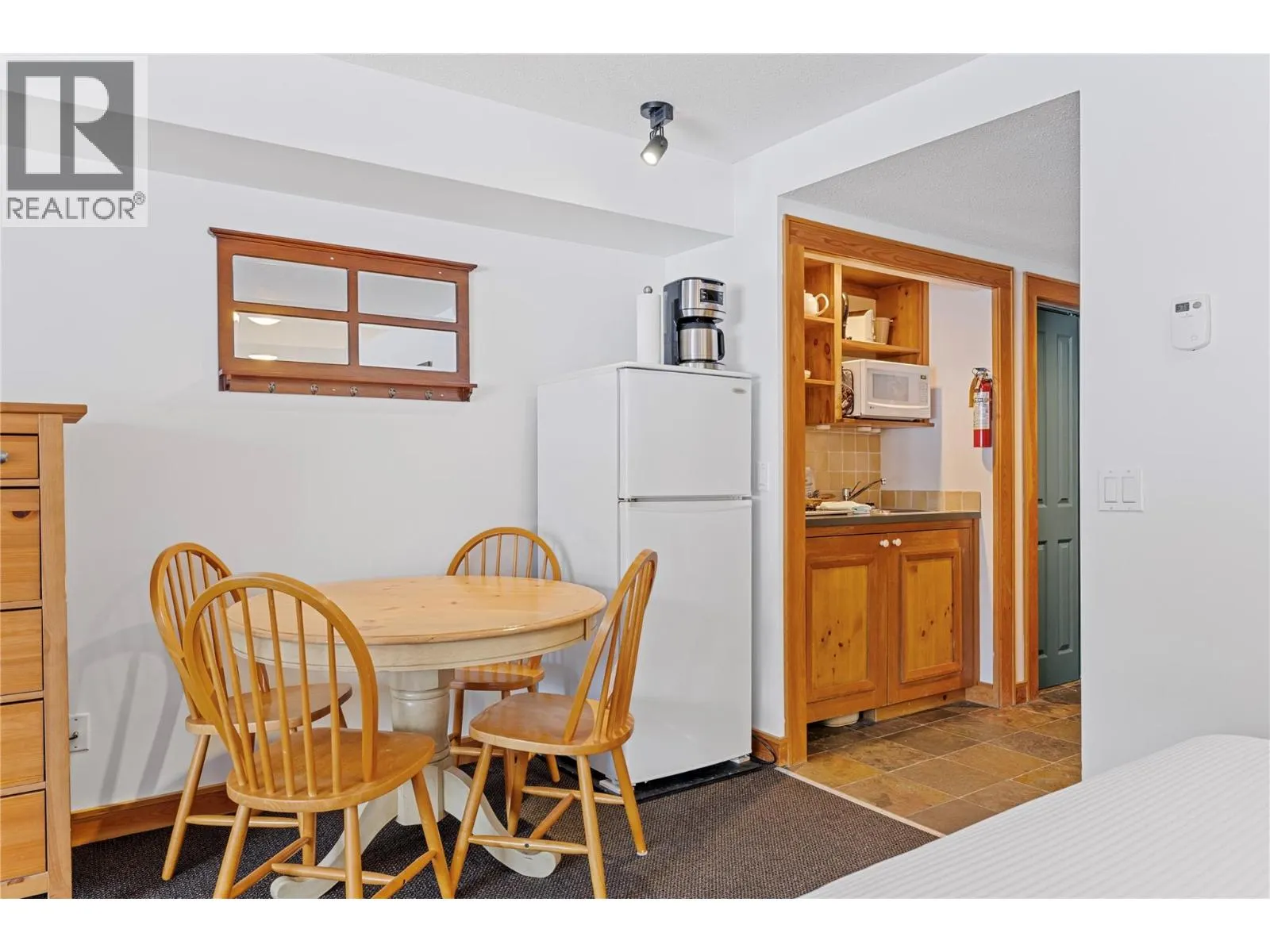 5275 Big White Road Unit# 215