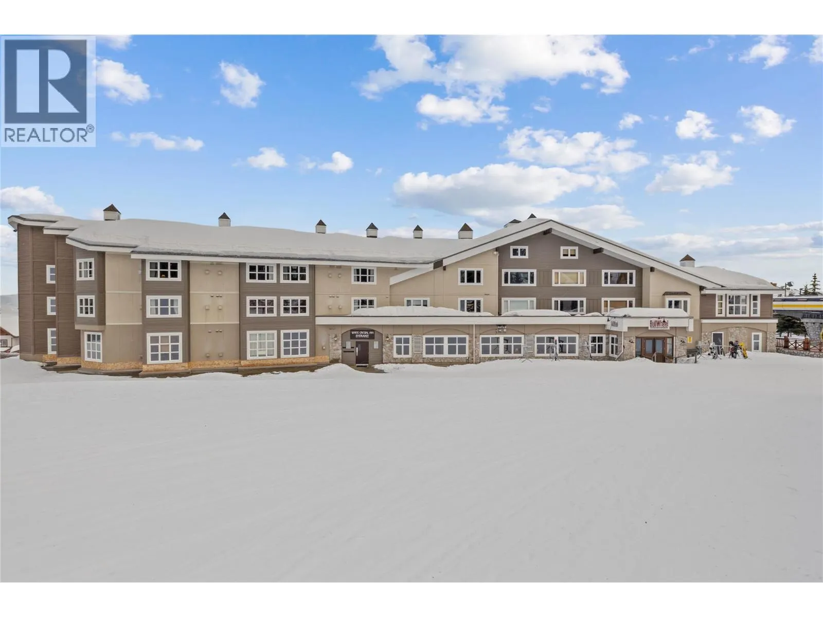 5275 Big White Road Unit# 215