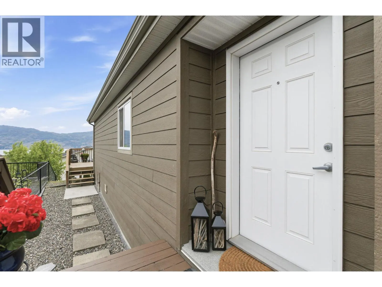2440 Old Okanagan Highway Unit# 523