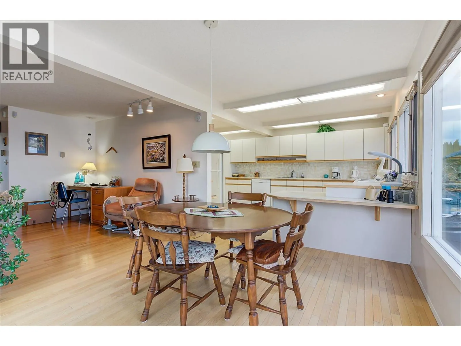 3963 Angus Drive