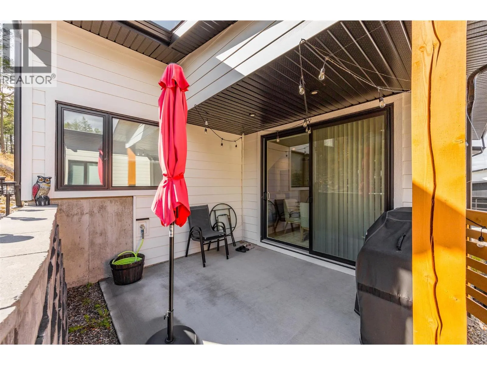 1863 Grey Owl Court