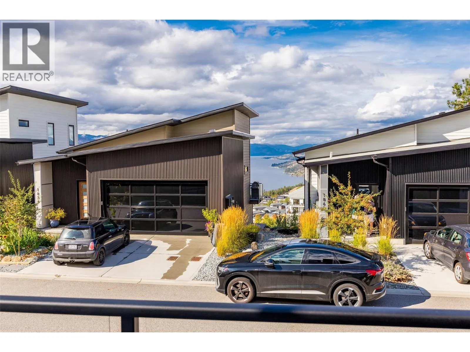 1863 Grey Owl Court