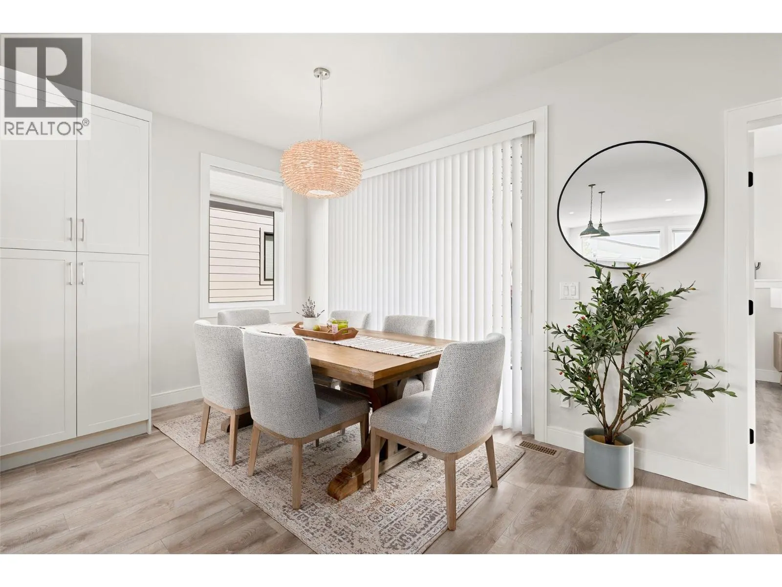 1863 Grey Owl Court
