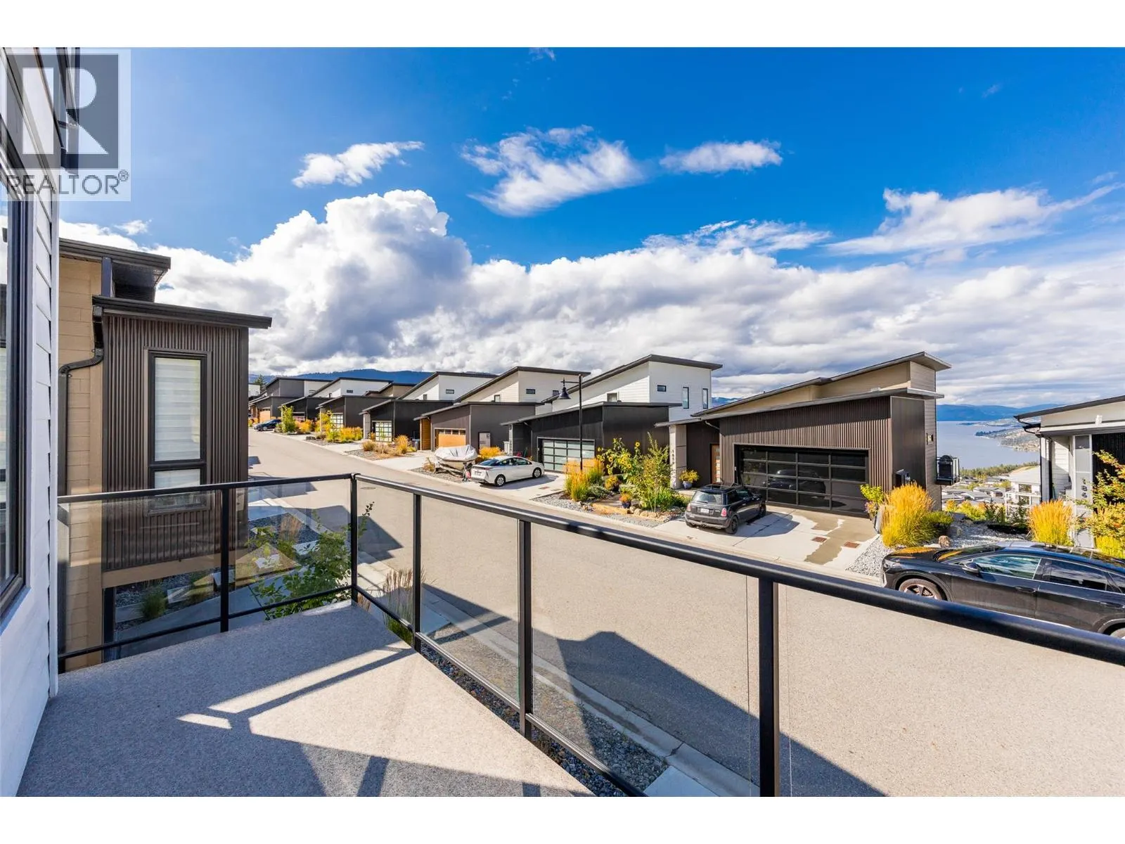1863 Grey Owl Court