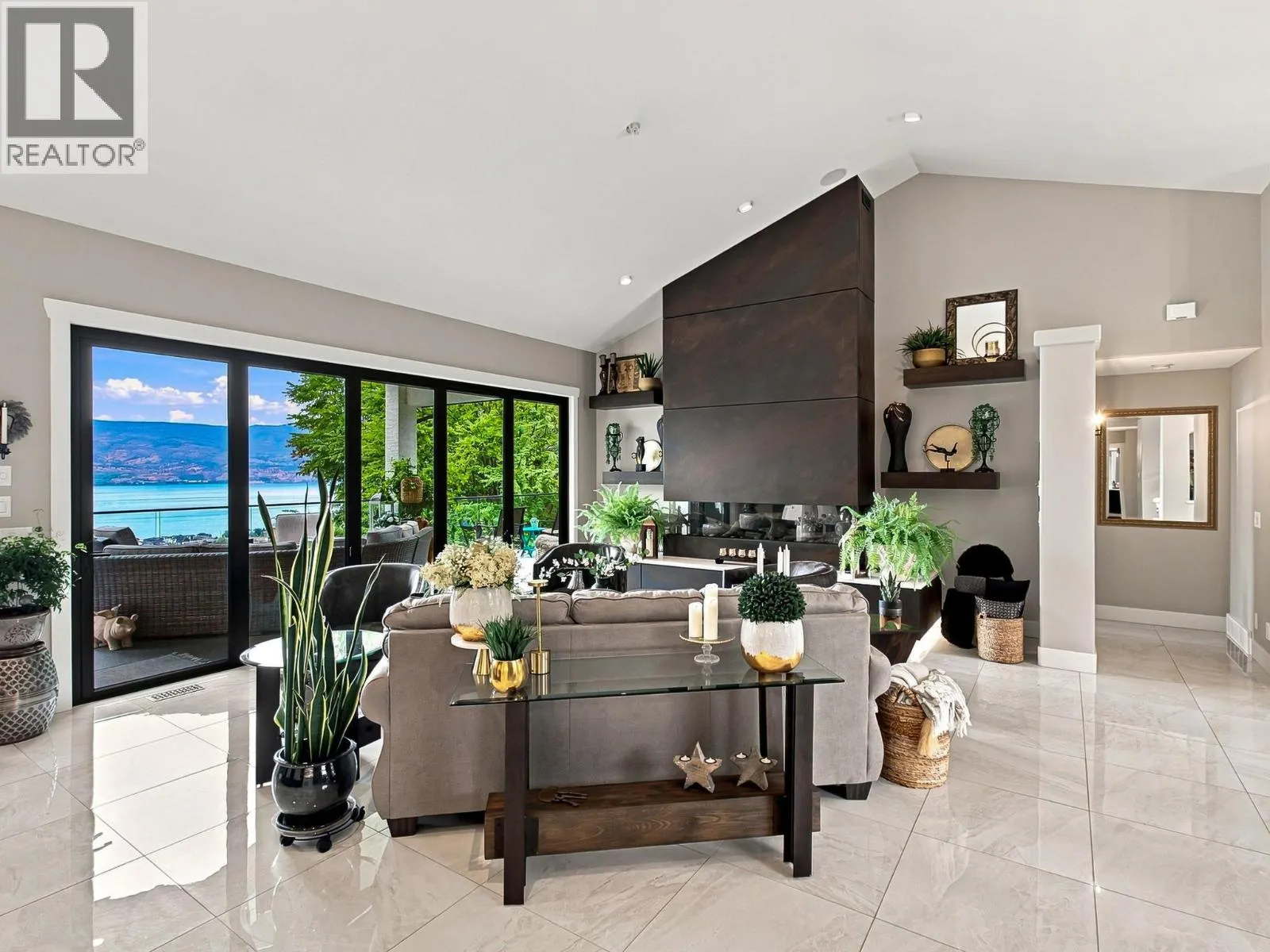 3280 Shiraz Court
