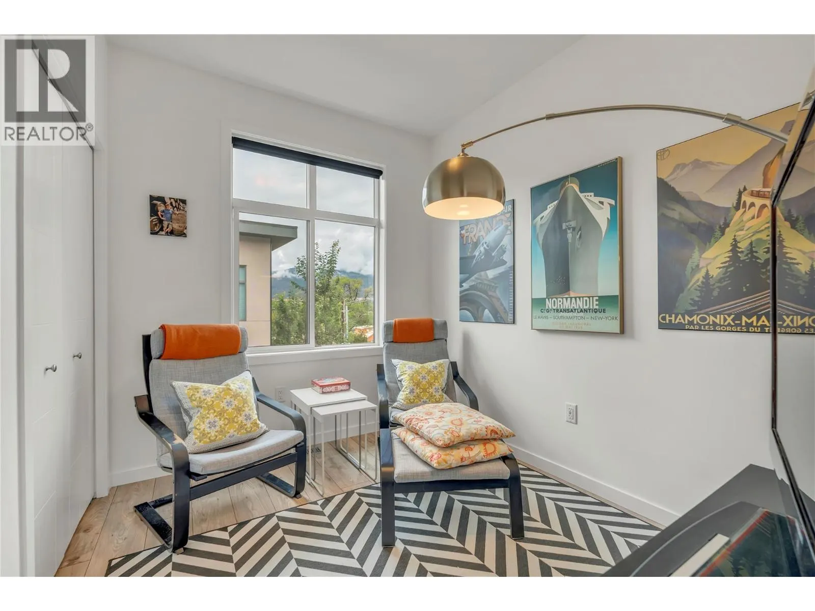 388 Eckhardt Avenue E Unit# 115