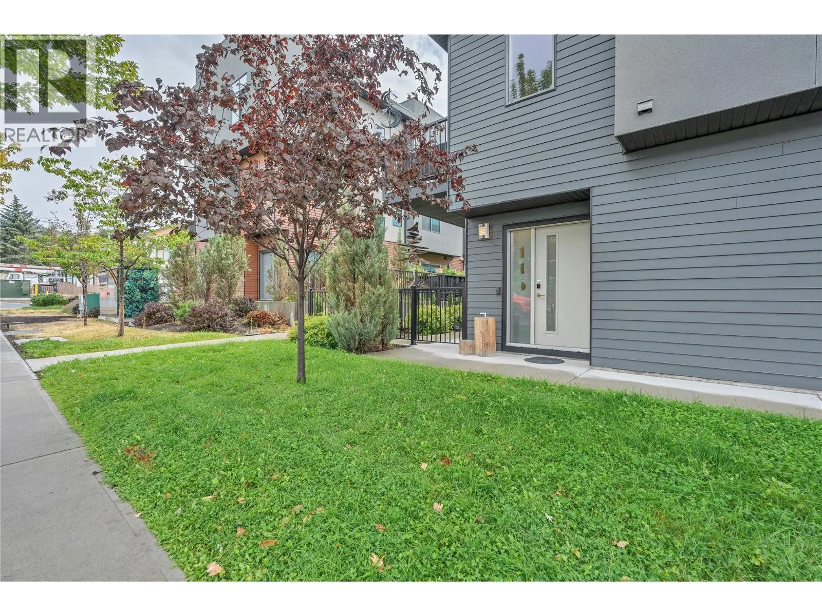 388 Eckhardt Avenue E Unit# 115