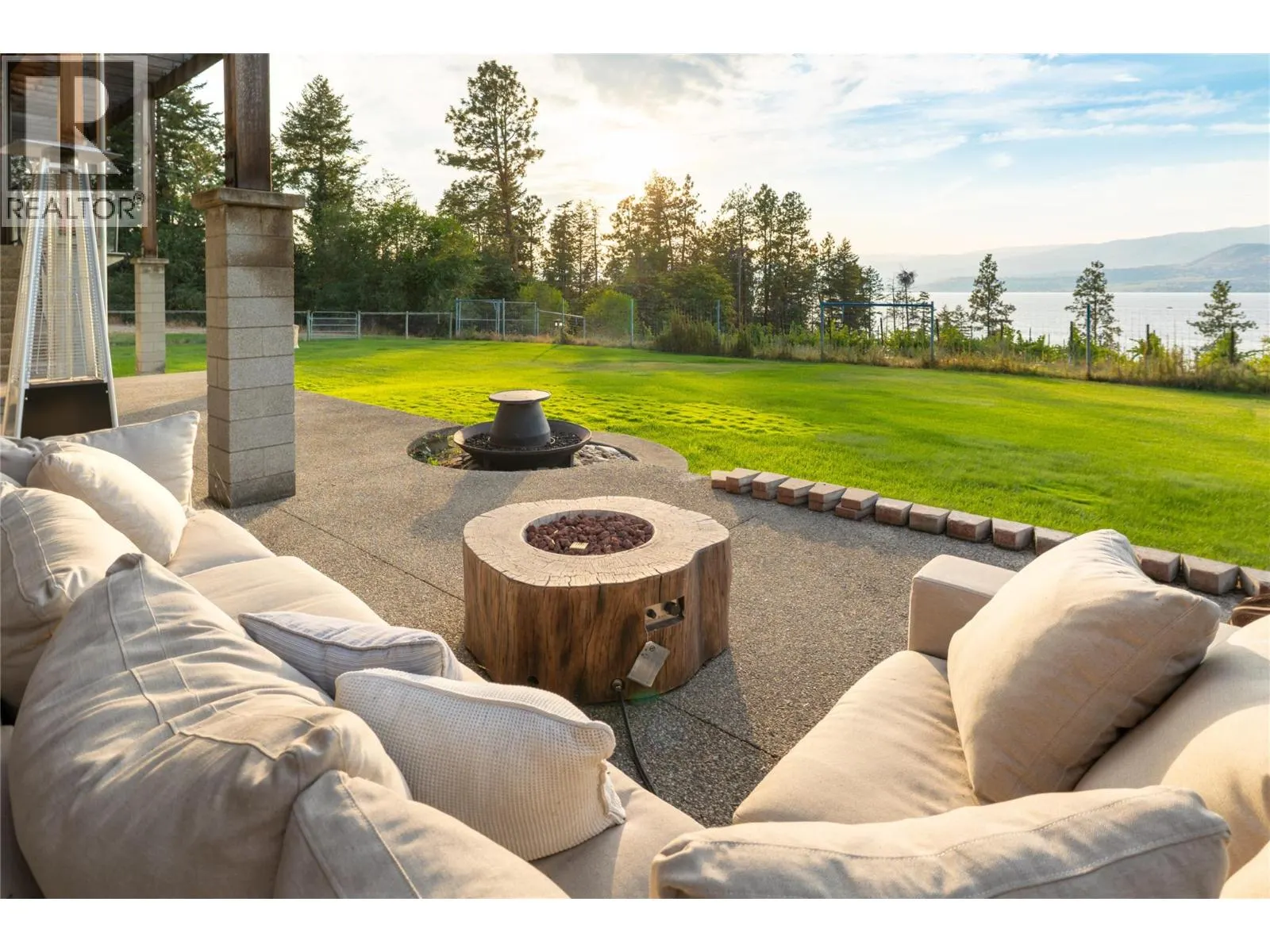 4840 LAKESHORE Road
