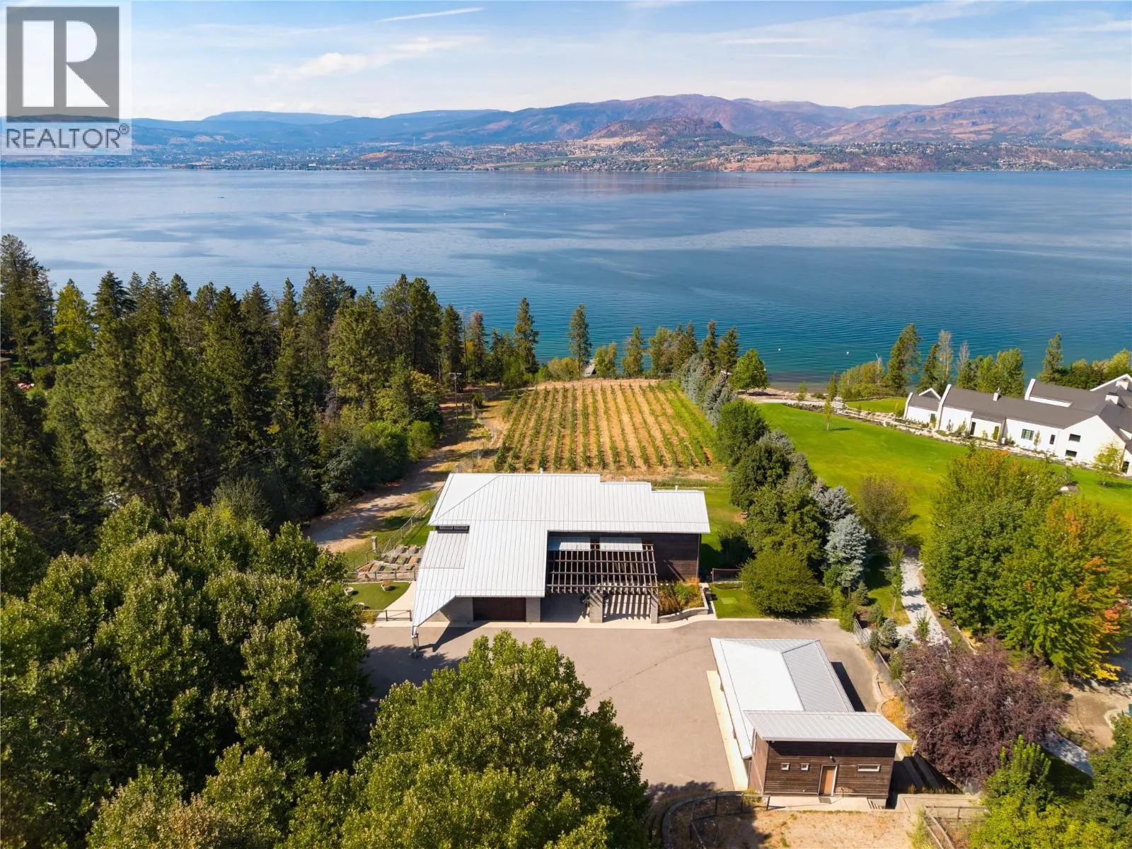 4840 LAKESHORE Road