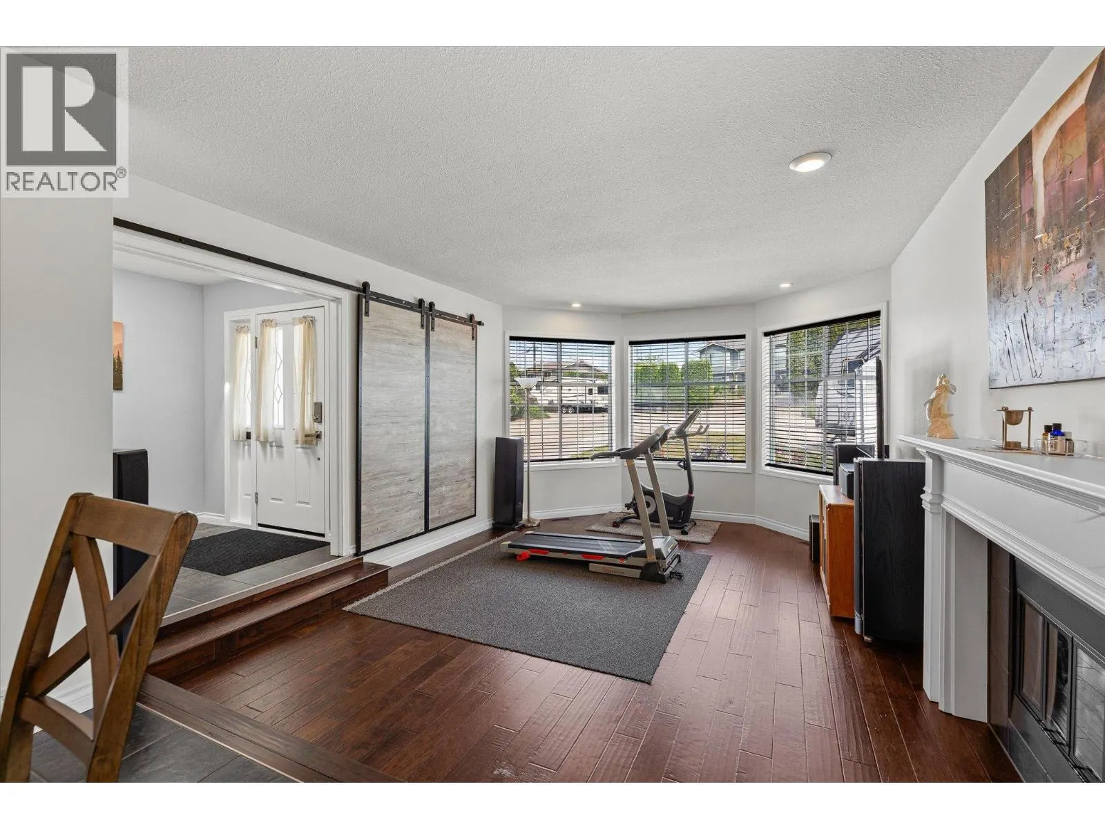3418 Mariposa Court