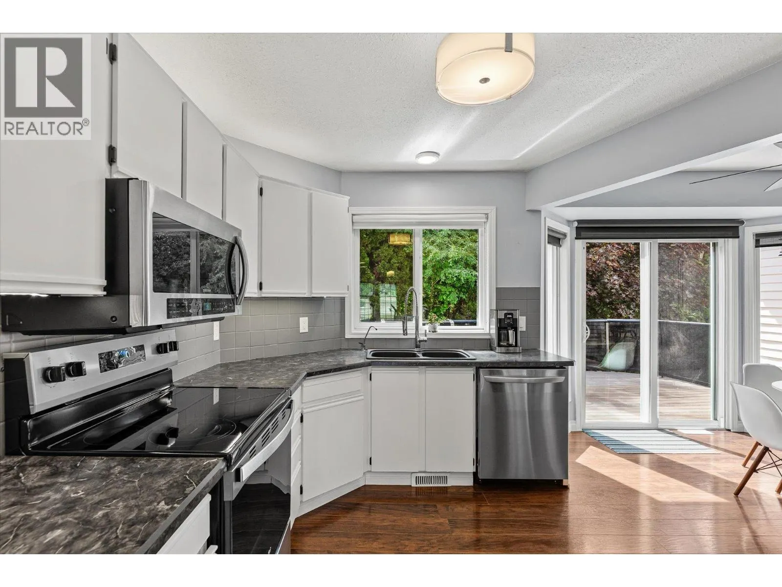 3418 Mariposa Court