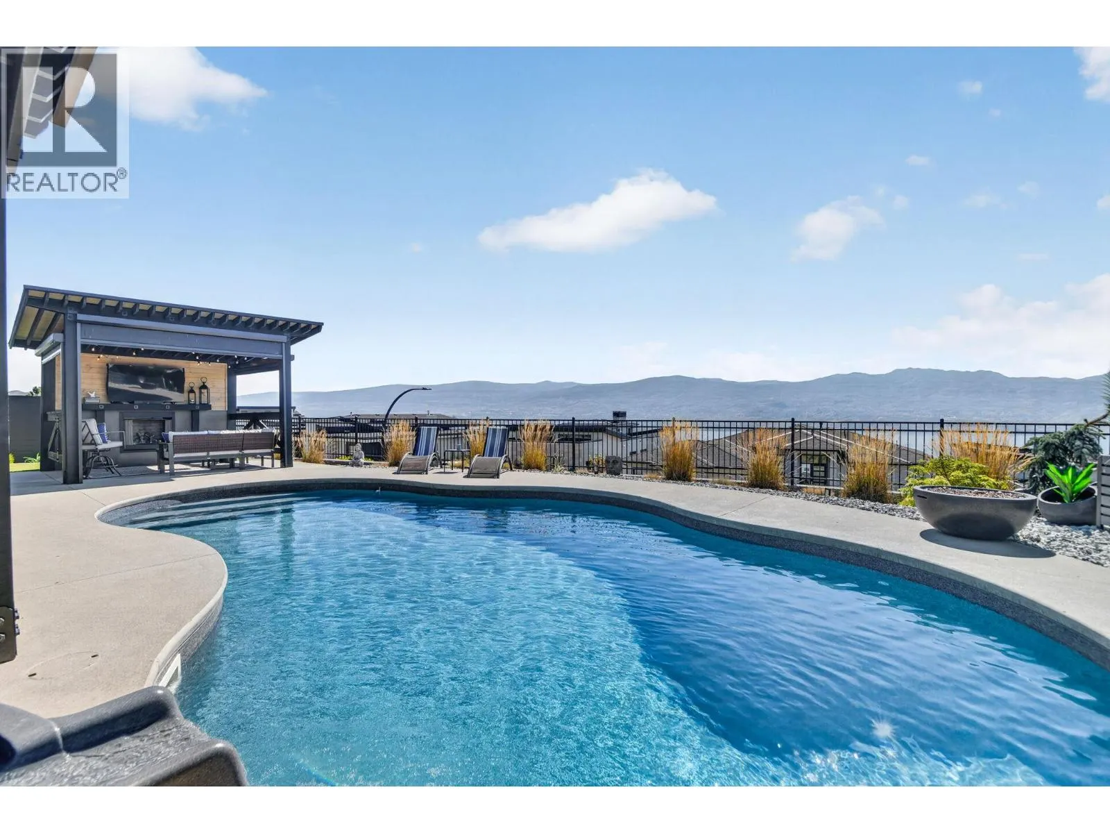 1547 Cabernet Way