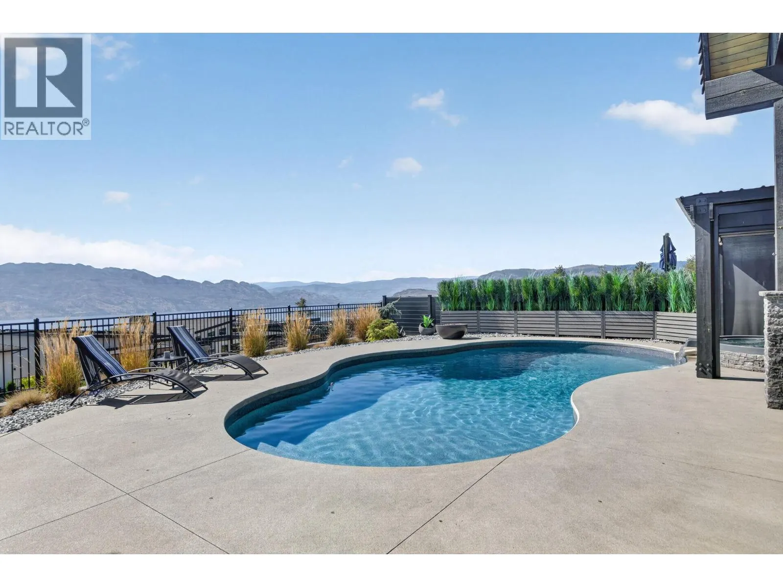 1547 Cabernet Way