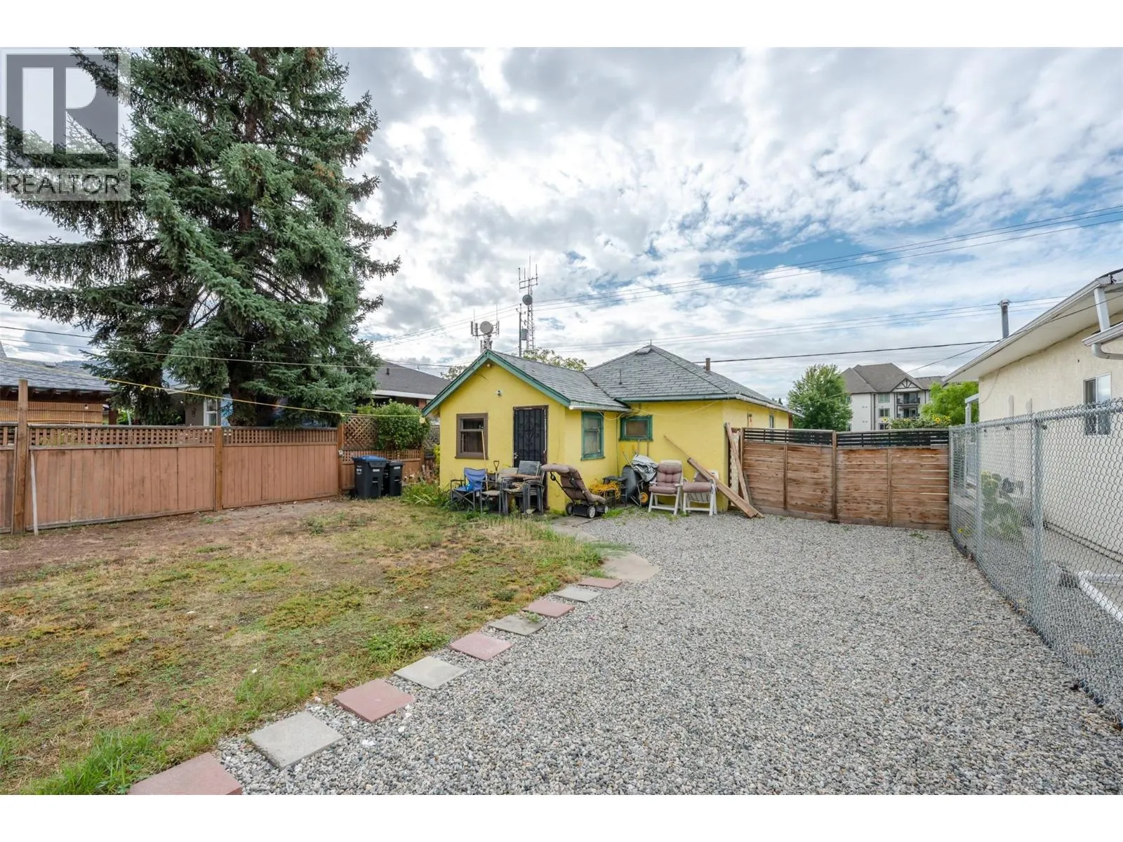 219 Hastings Avenue
