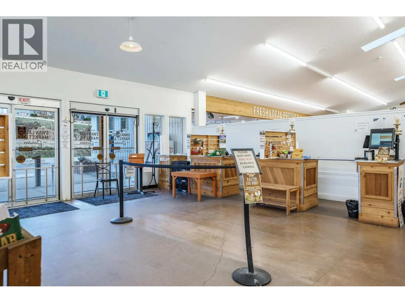 7920/7912 Highland Road