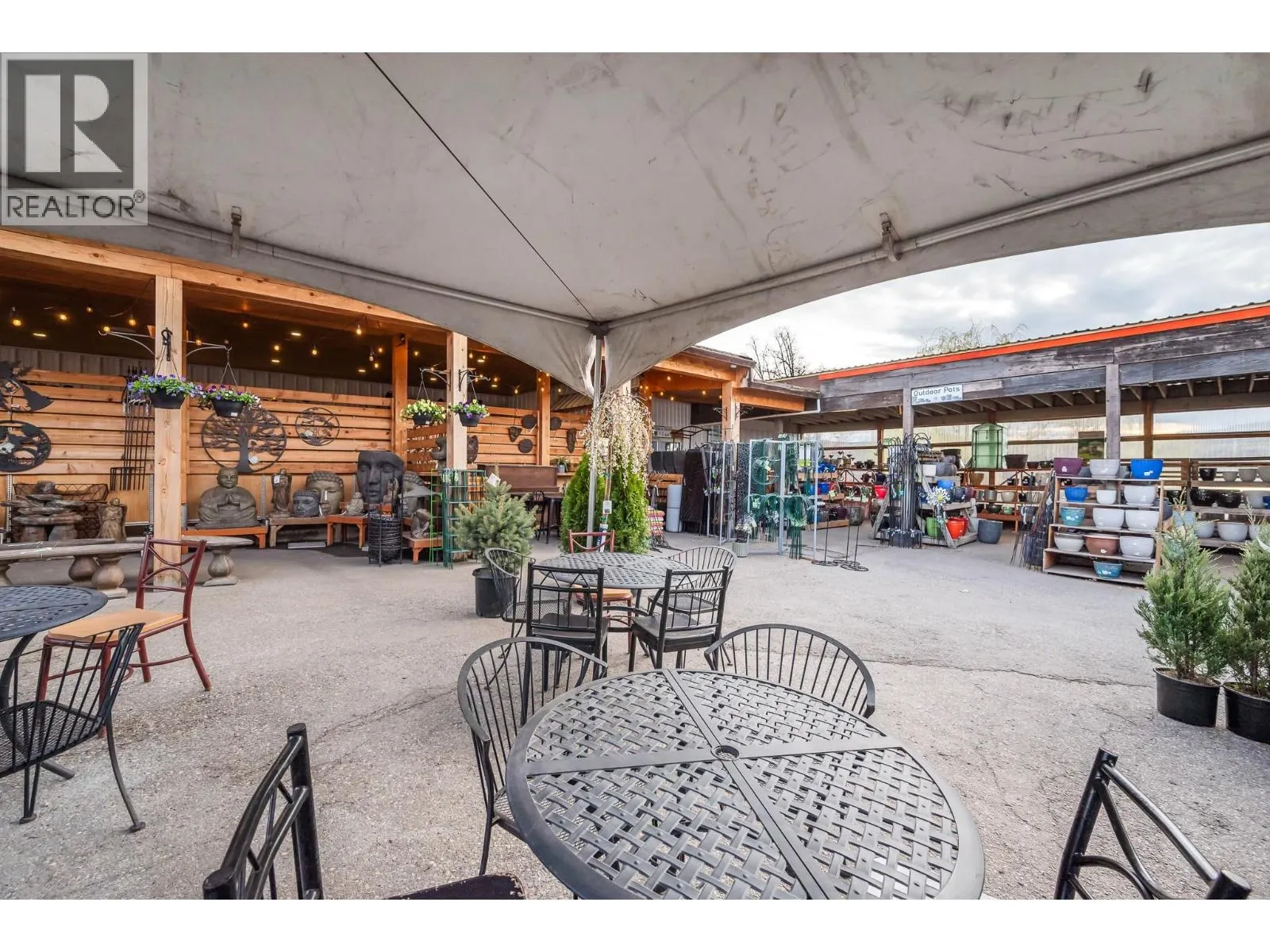 7920/7912 Highland Road