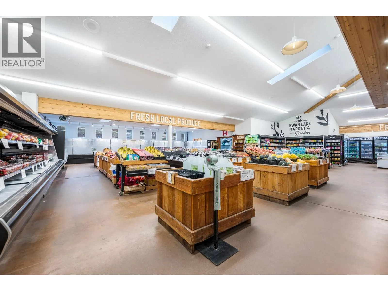 7920/7912 Highland Road