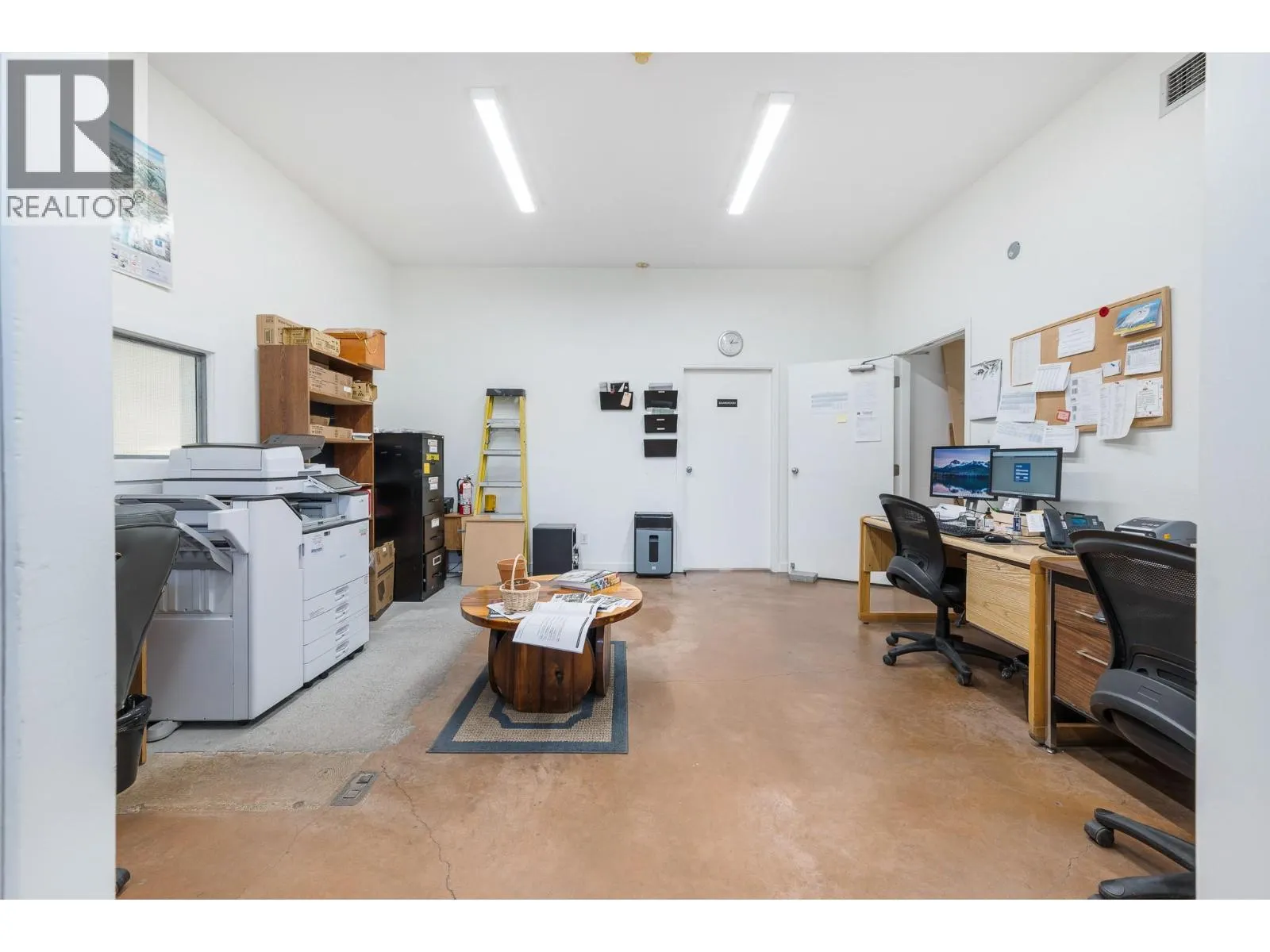 7920/7912 Highland Road