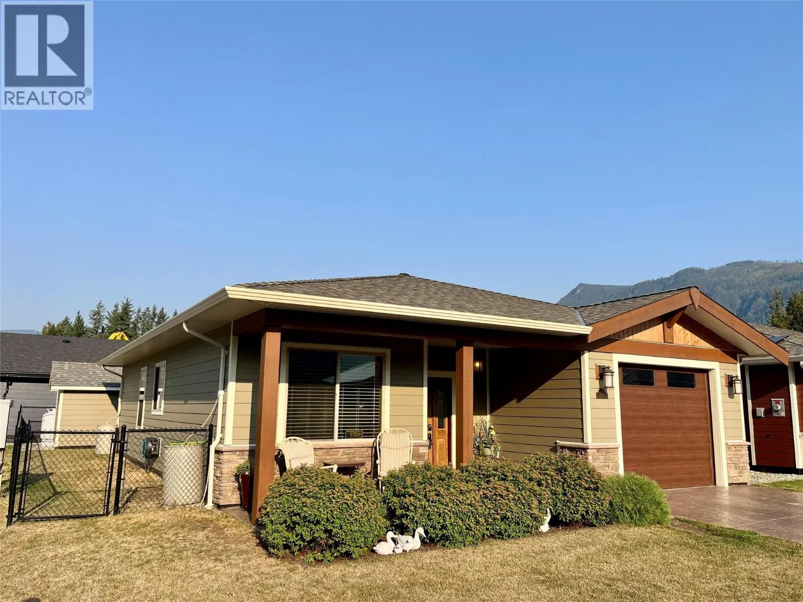 1132 Willow Row