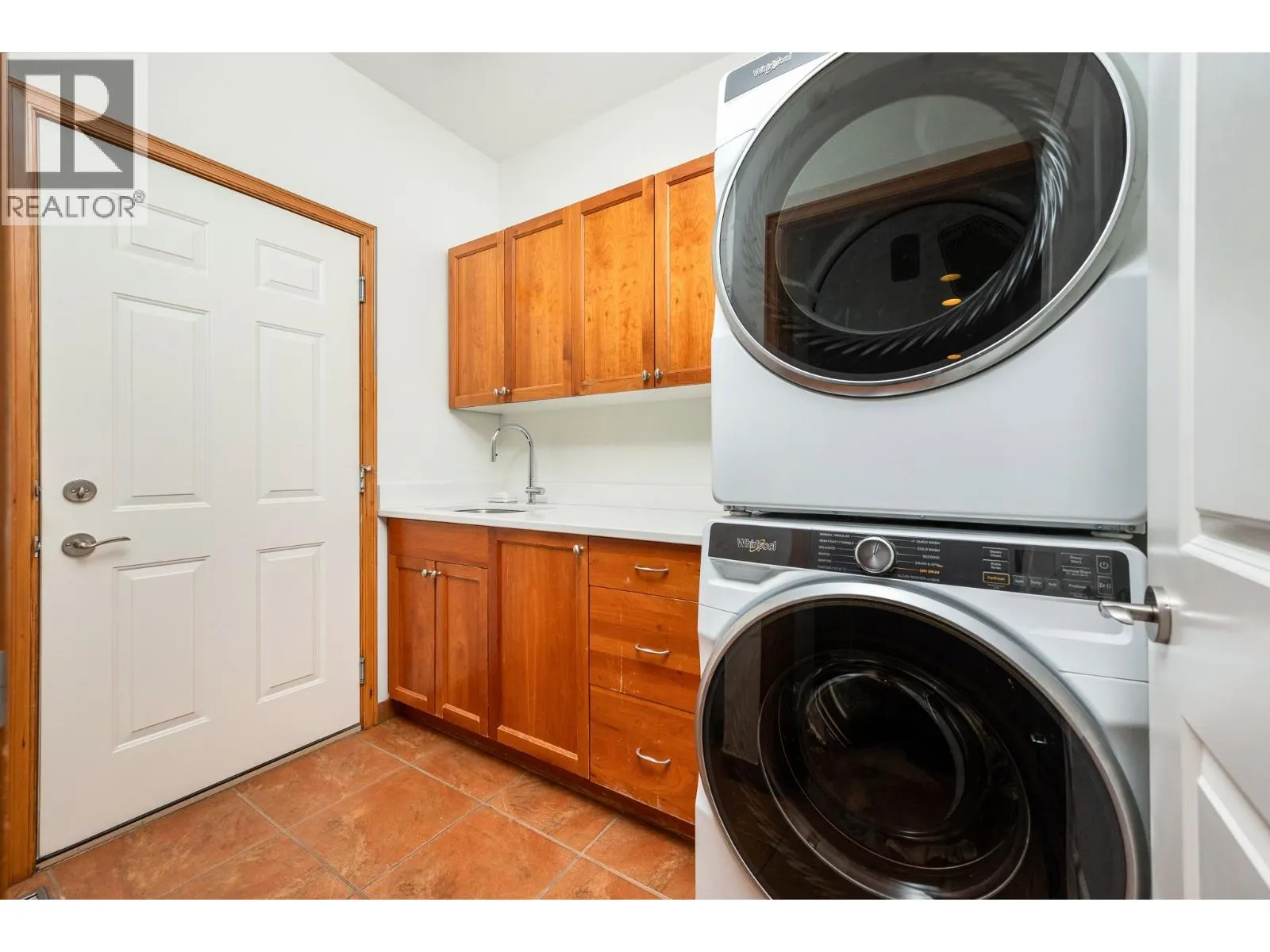 100 Kestrel Place Unit# 11