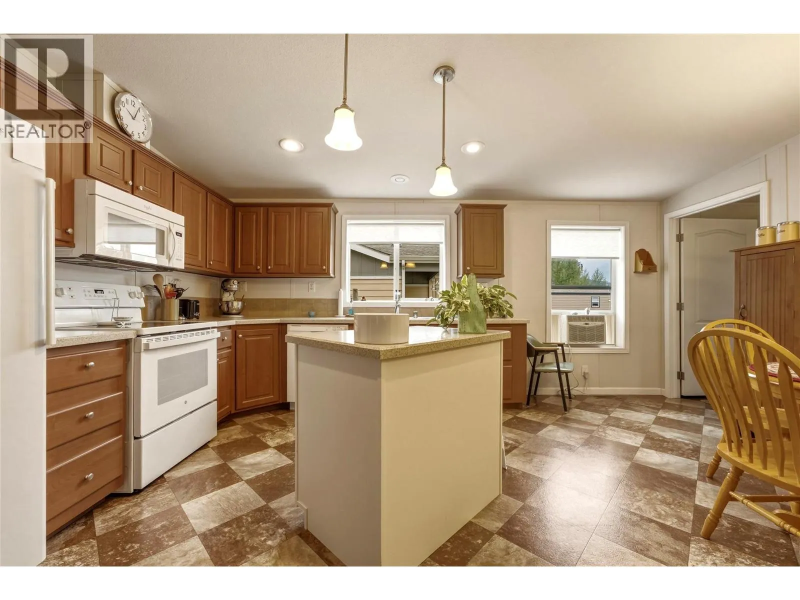 4811 10A Avenue NE Unit# 24
