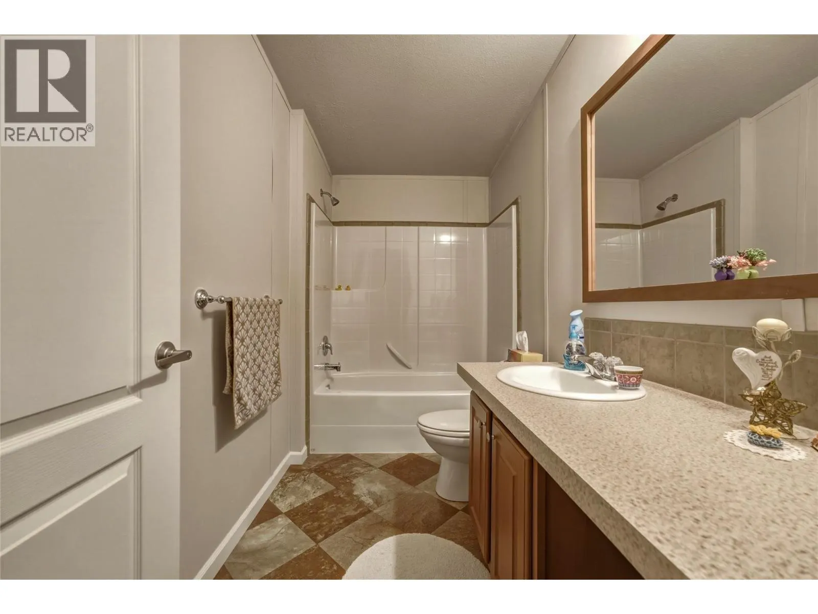 4811 10A Avenue NE Unit# 24