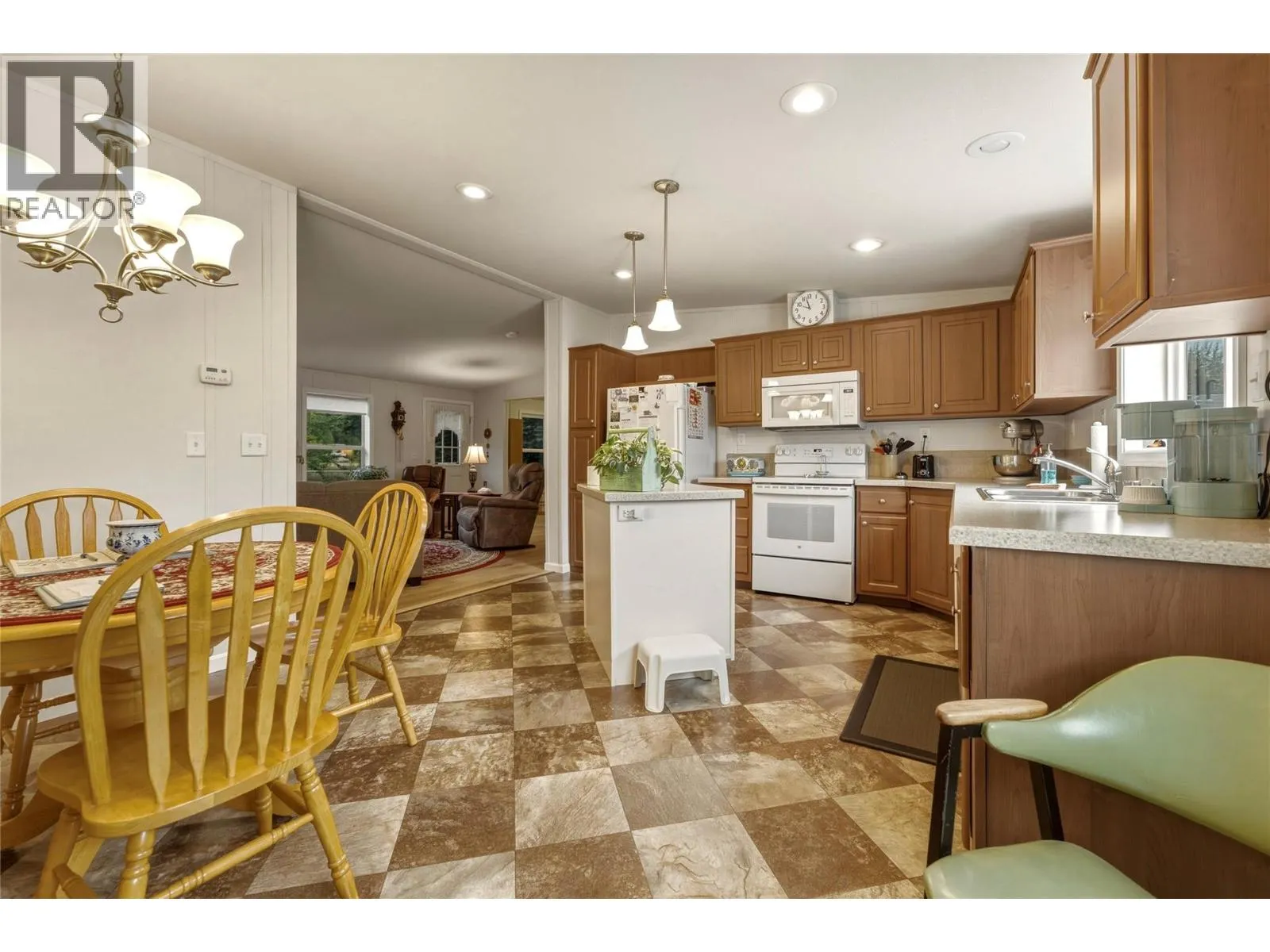 4811 10A Avenue NE Unit# 24