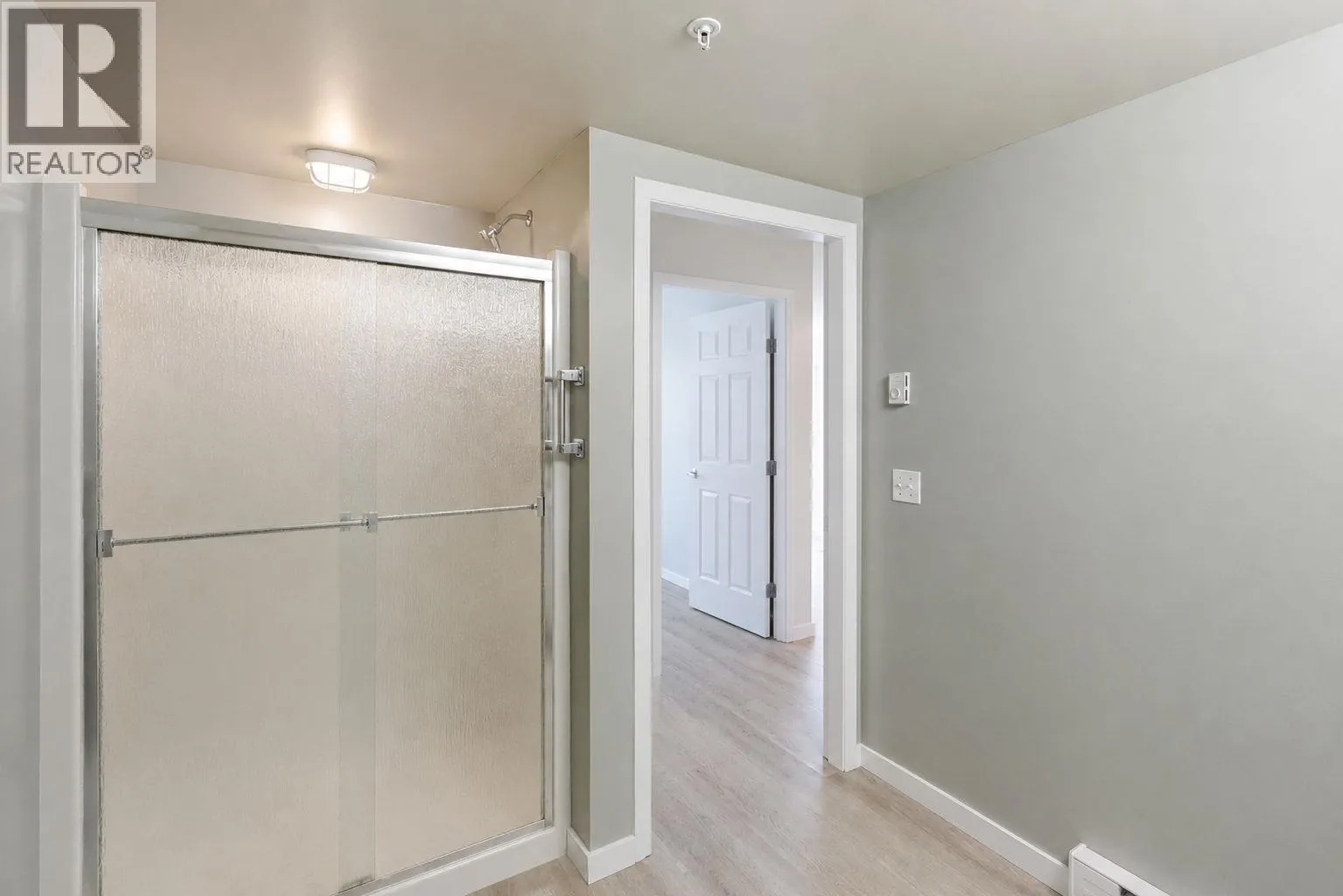 265 Froelich Road Unit# 105