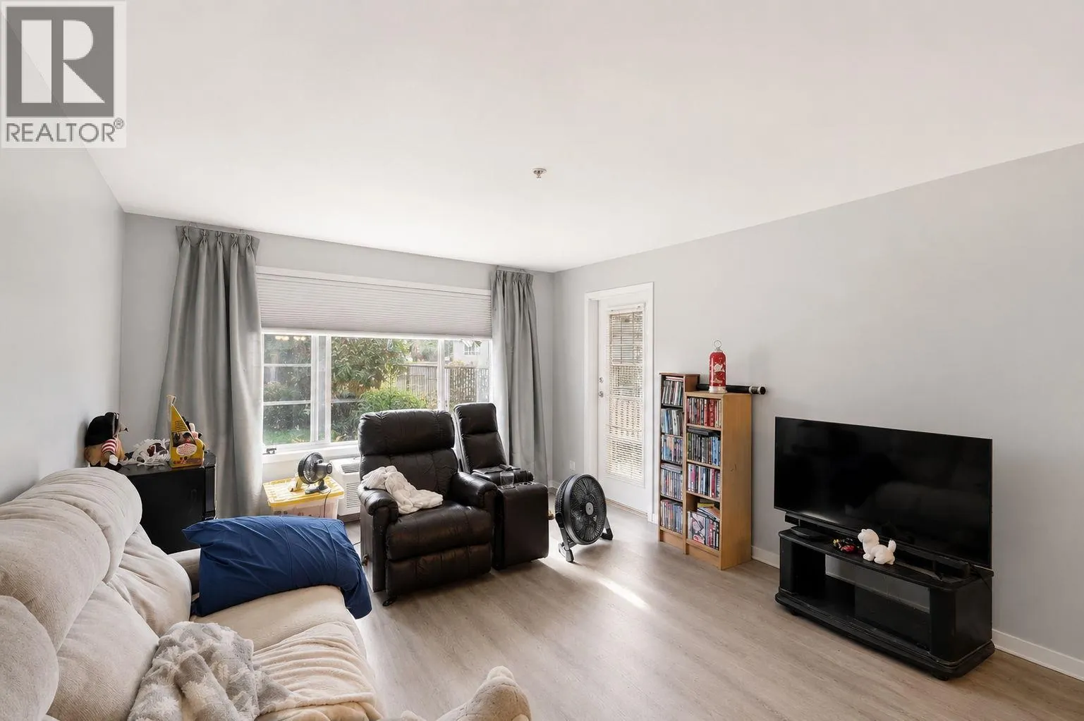 265 Froelich Road Unit# 105