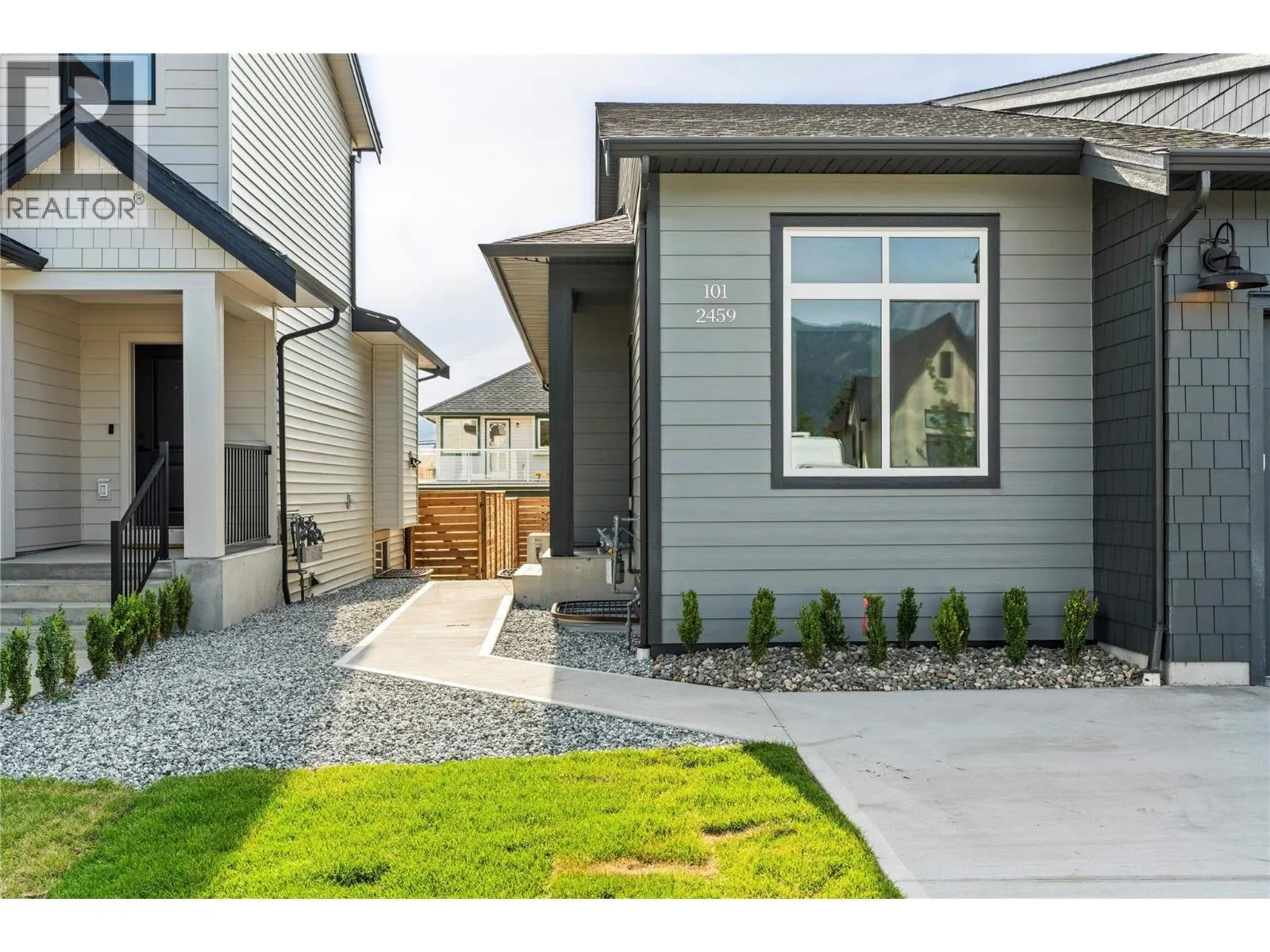 2459 Bradley Drive Unit# 101 Lot# 5
