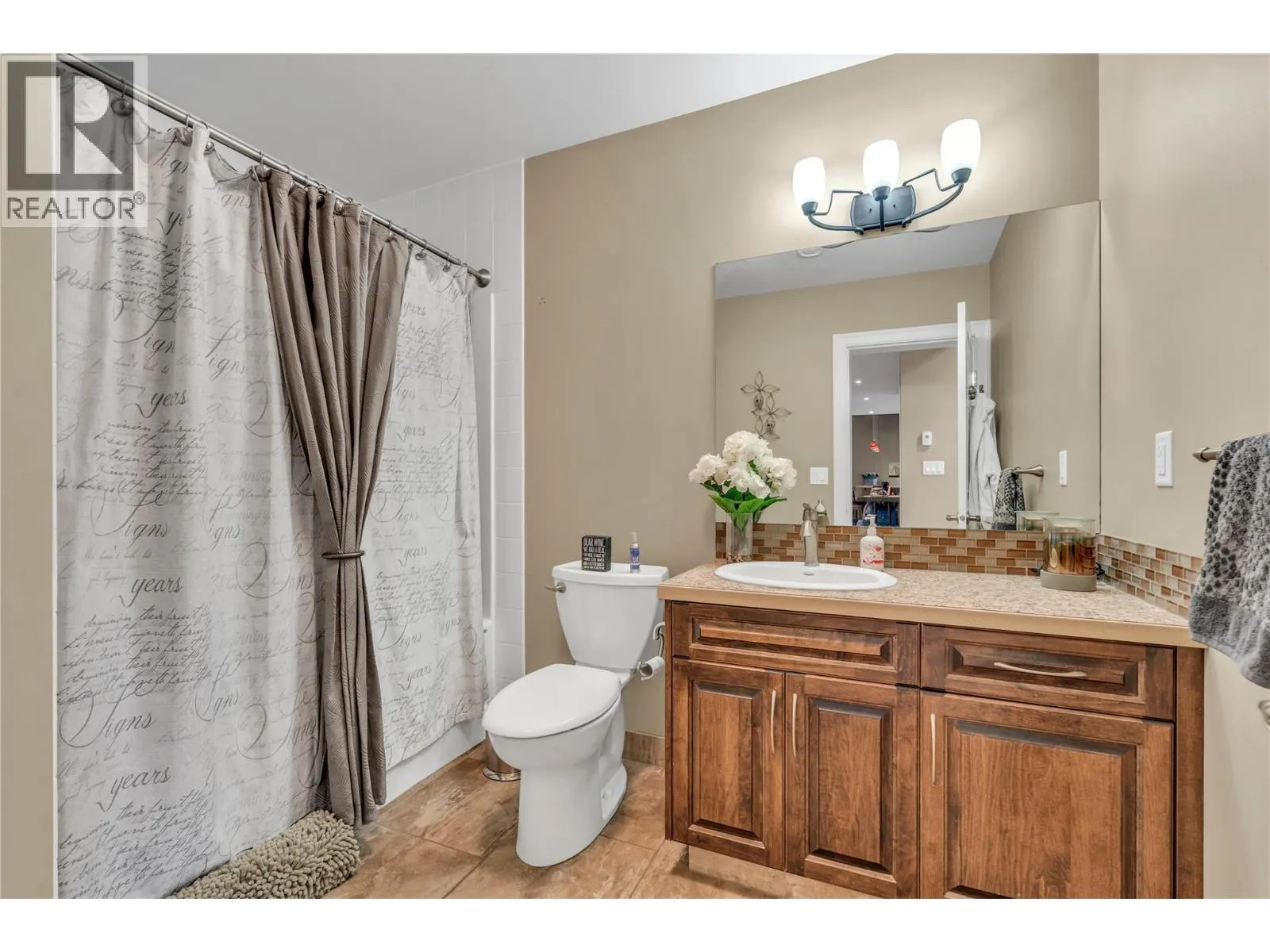 3789 McLean Creek Road