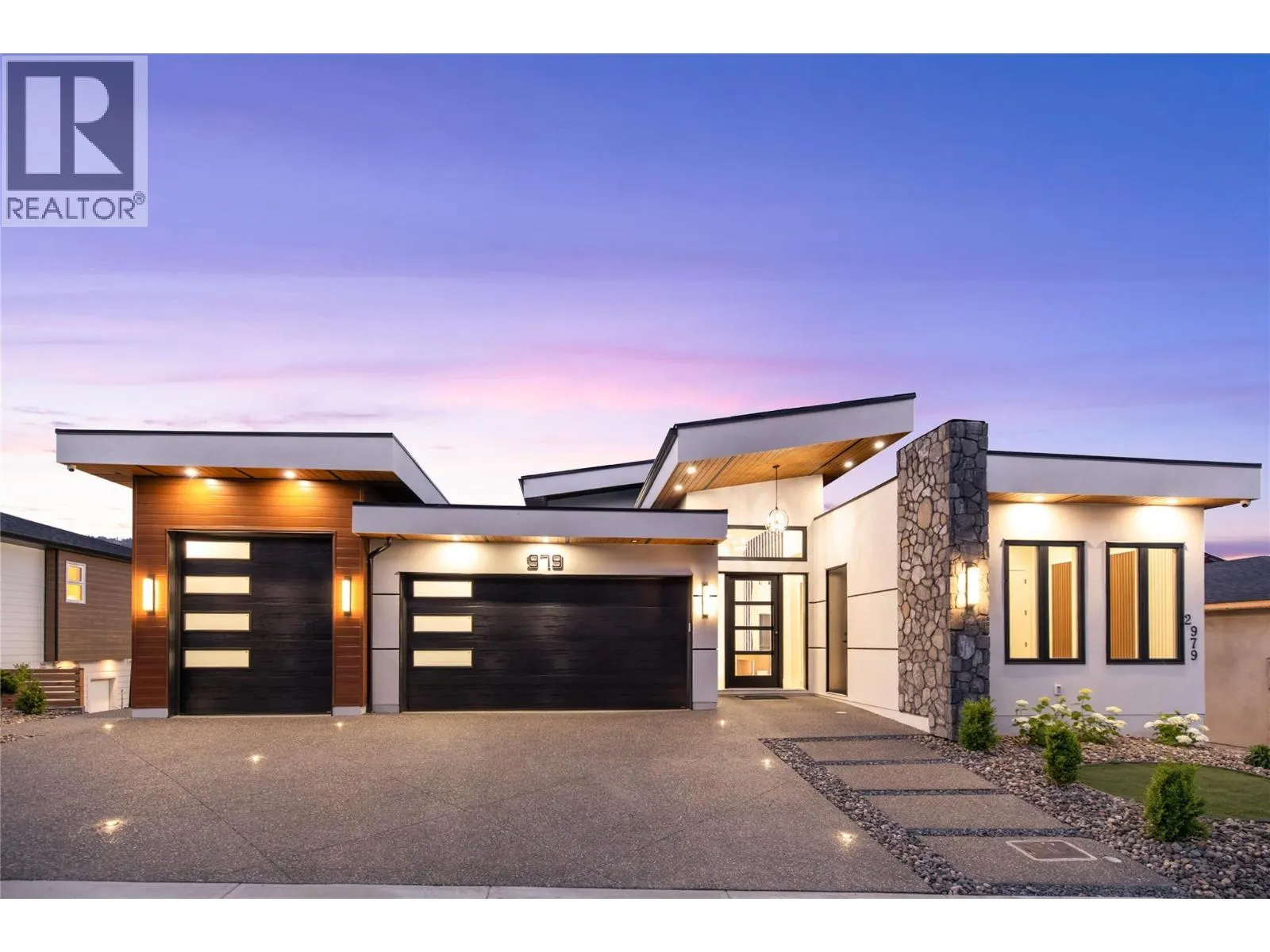 979 Loseth Drive