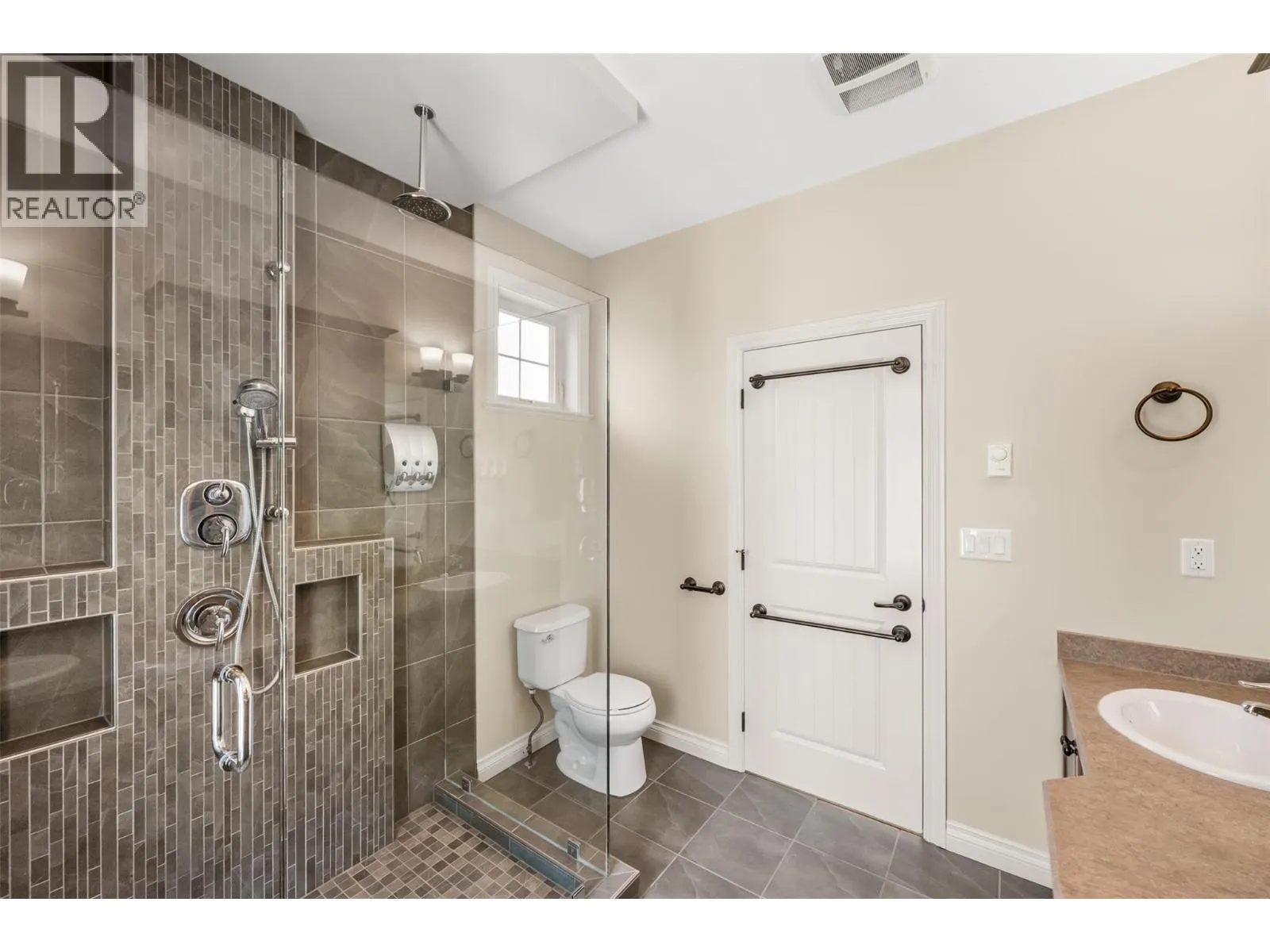 2450 Radio Tower Road Unit# 226