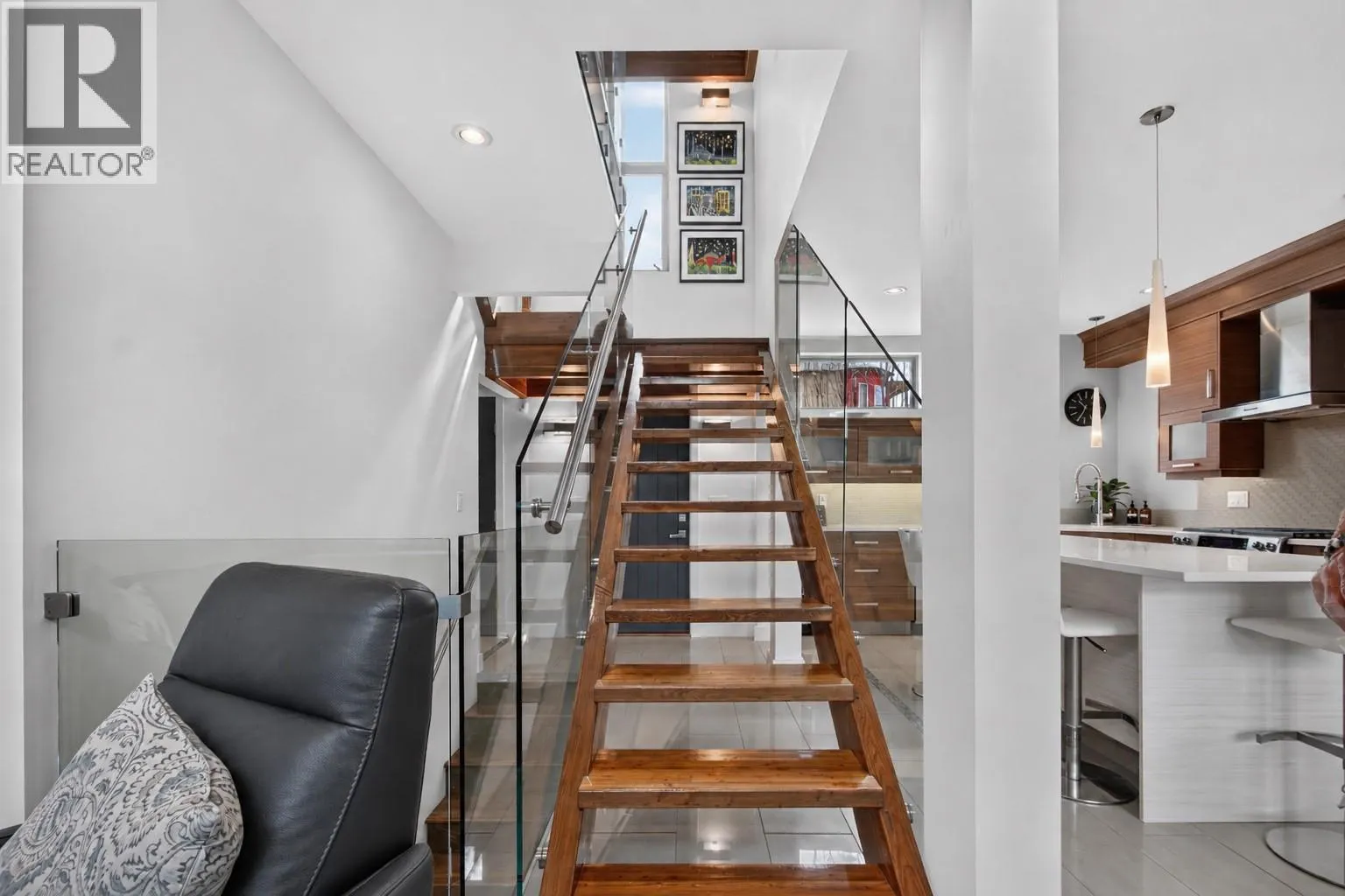 433 Churchill Avenue Unit# 102
