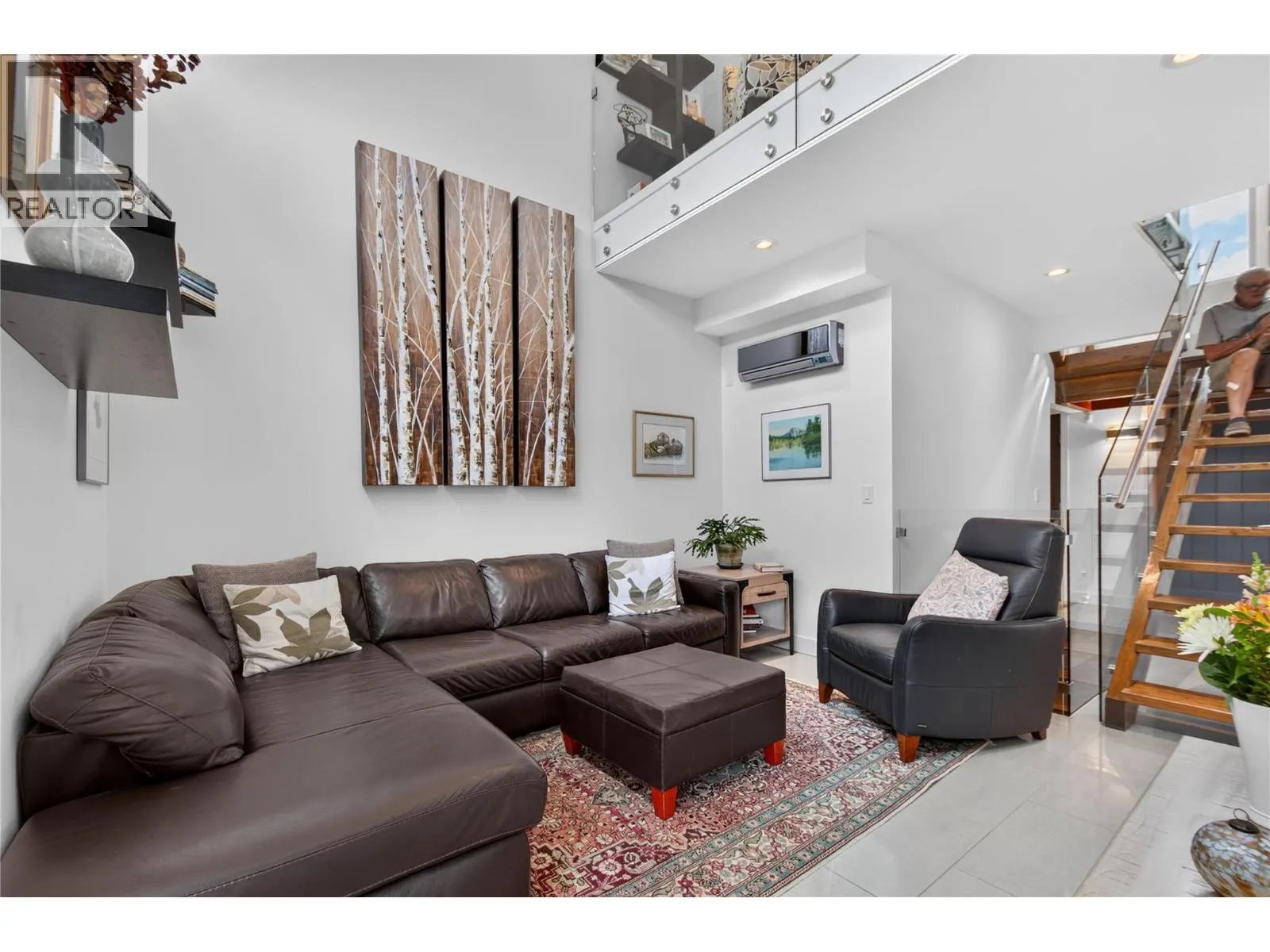 433 Churchill Avenue Unit# 102