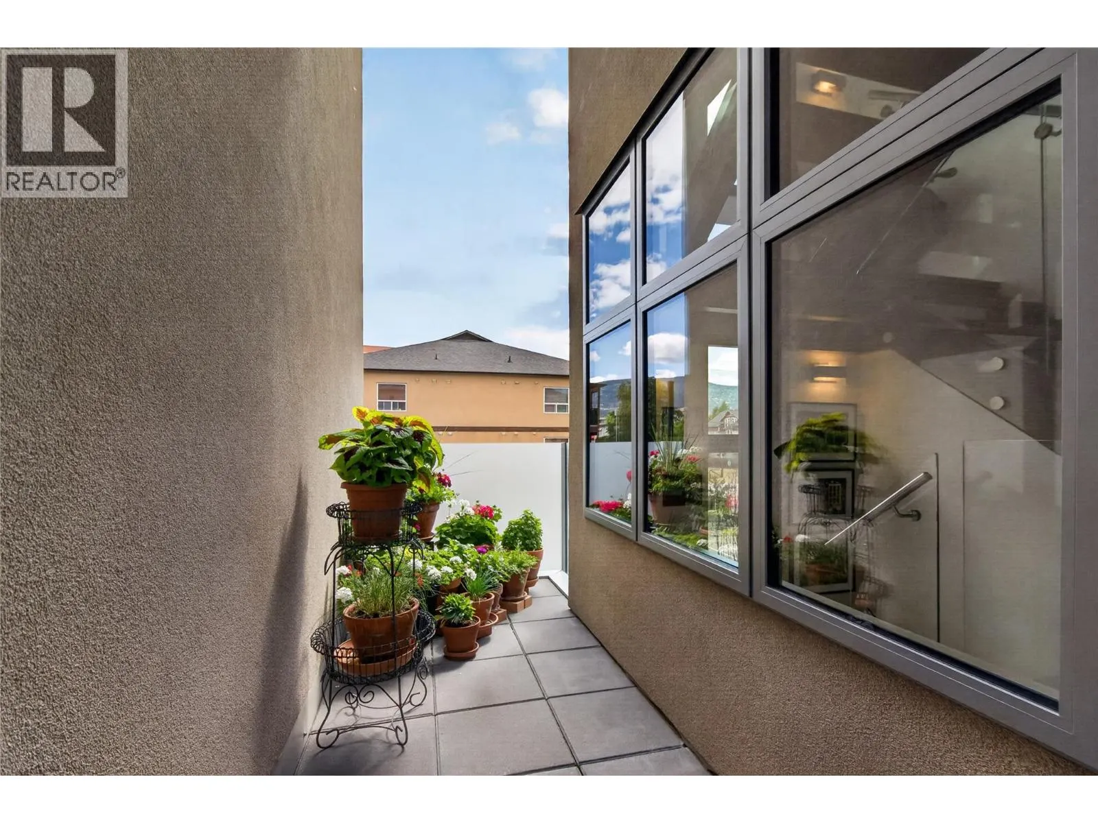 433 Churchill Avenue Unit# 102