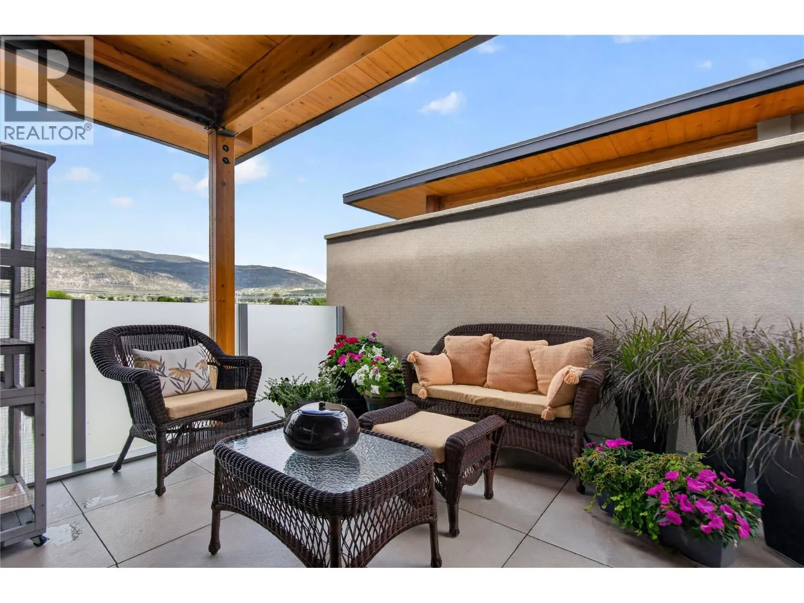 433 Churchill Avenue Unit# 102
