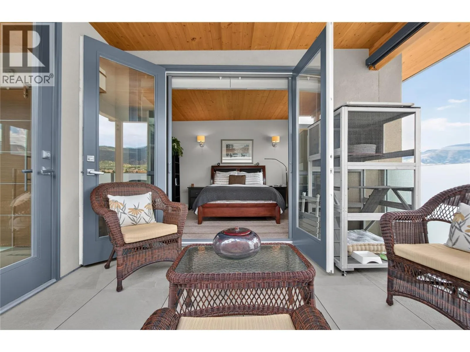 433 Churchill Avenue Unit# 102