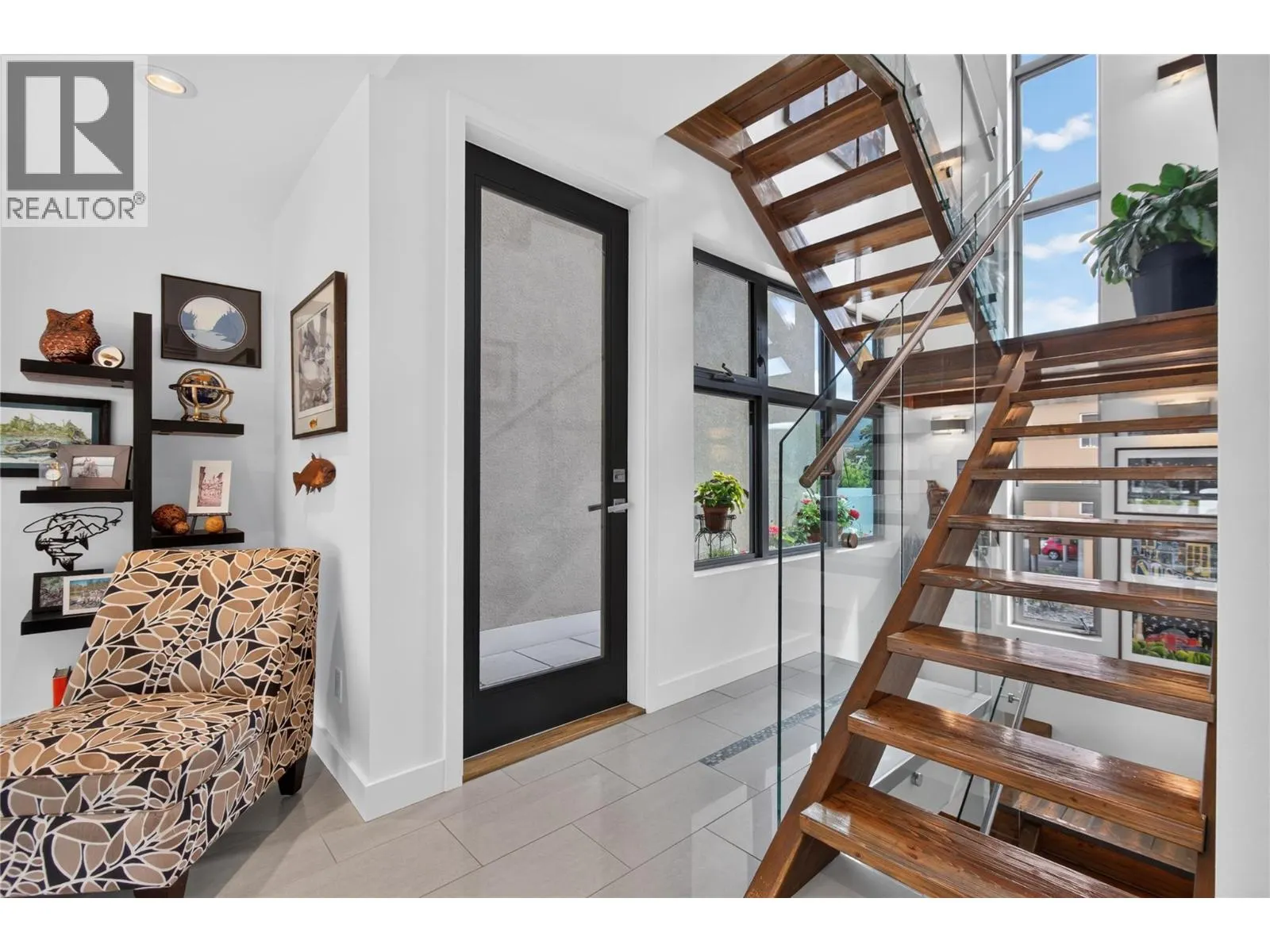433 Churchill Avenue Unit# 102