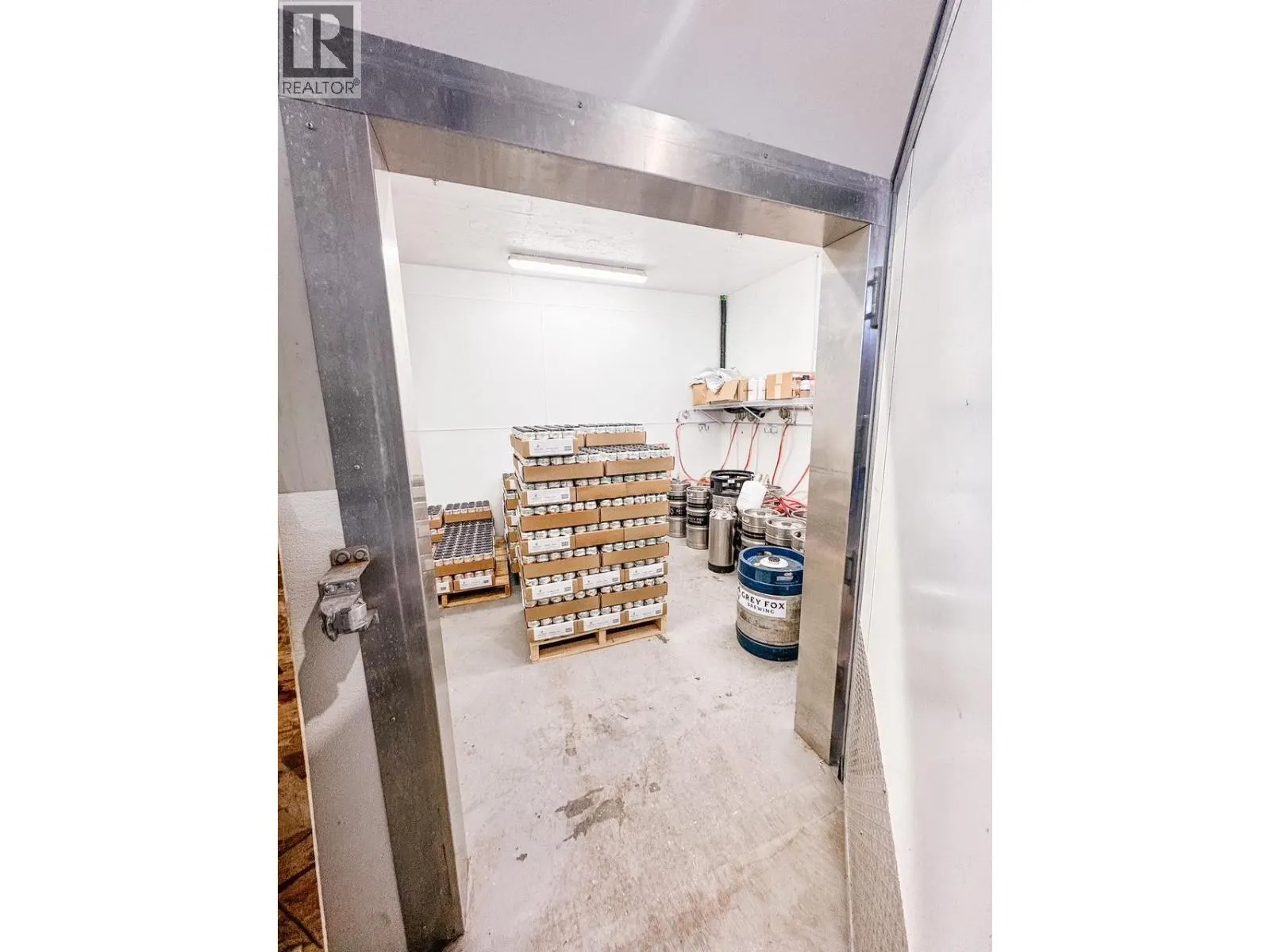 310 Hiram Walker Court Unit# 105