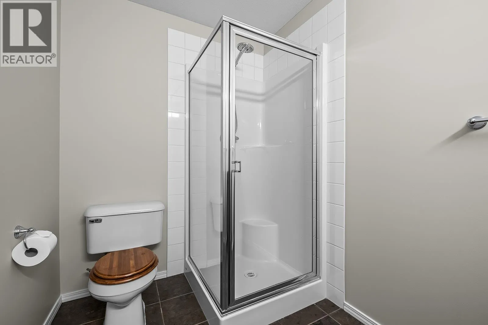 1873 Country Club Drive Unit# 2221